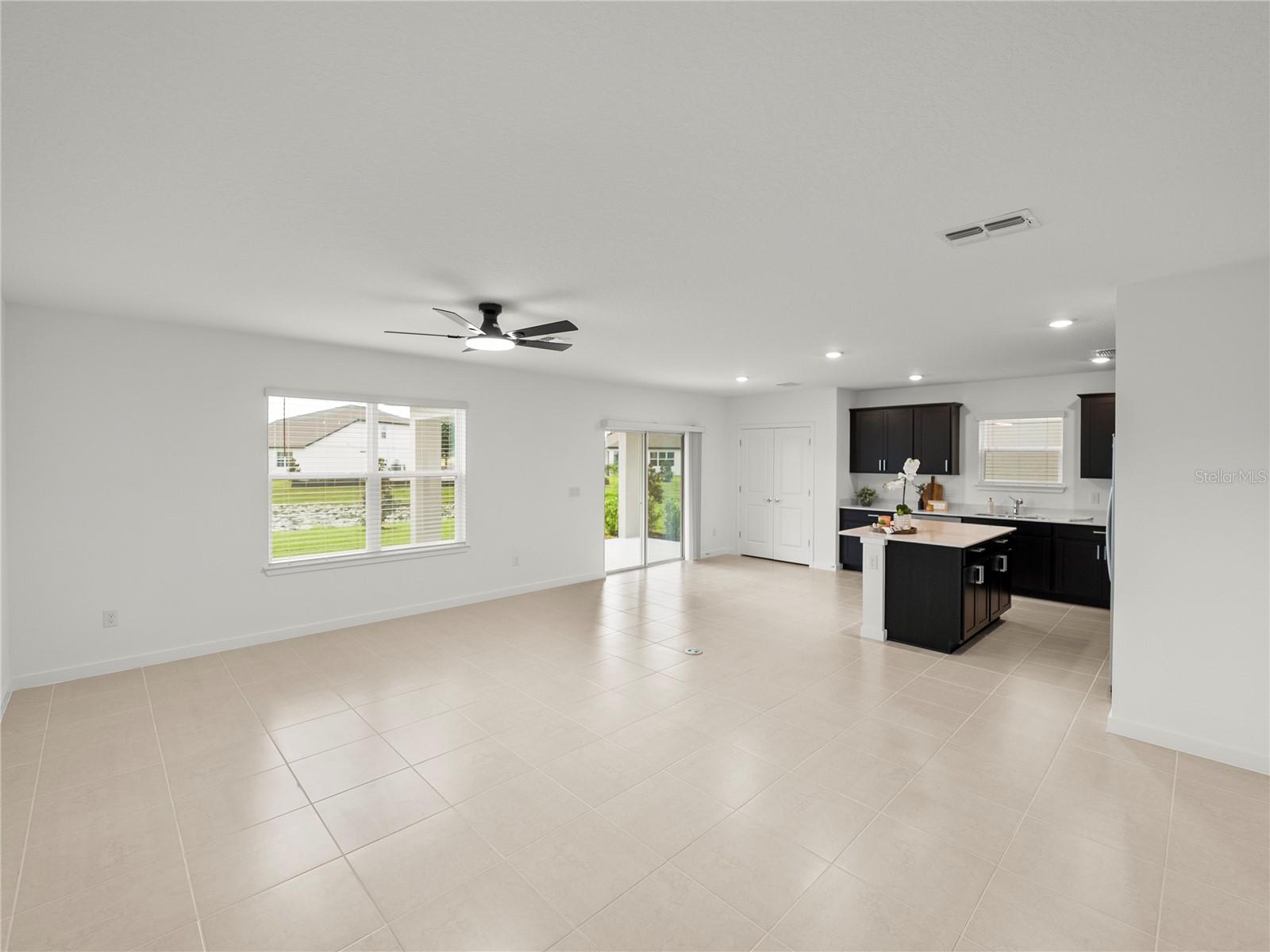 1076 KISTNA DR