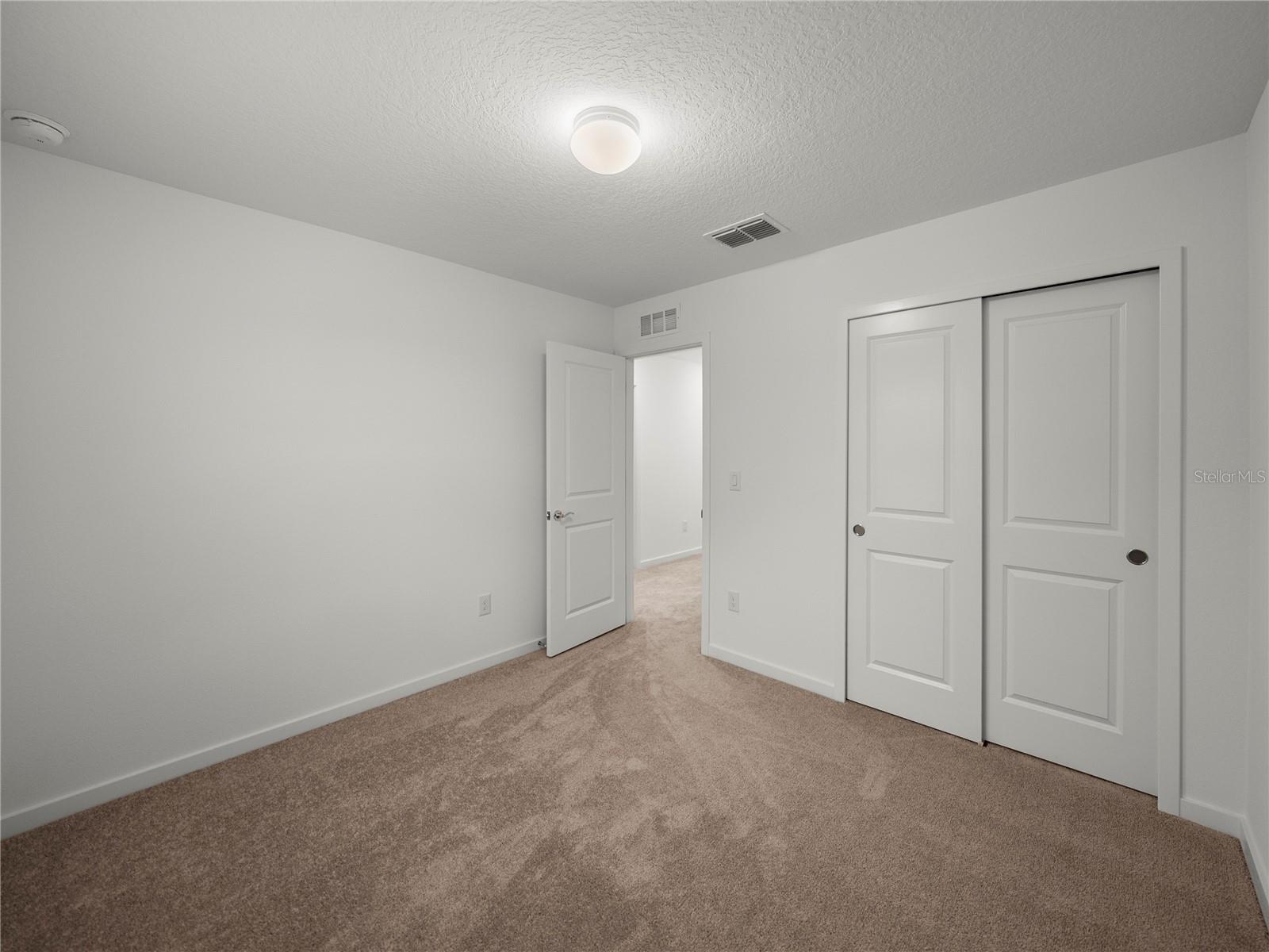 1076 KISTNA DR