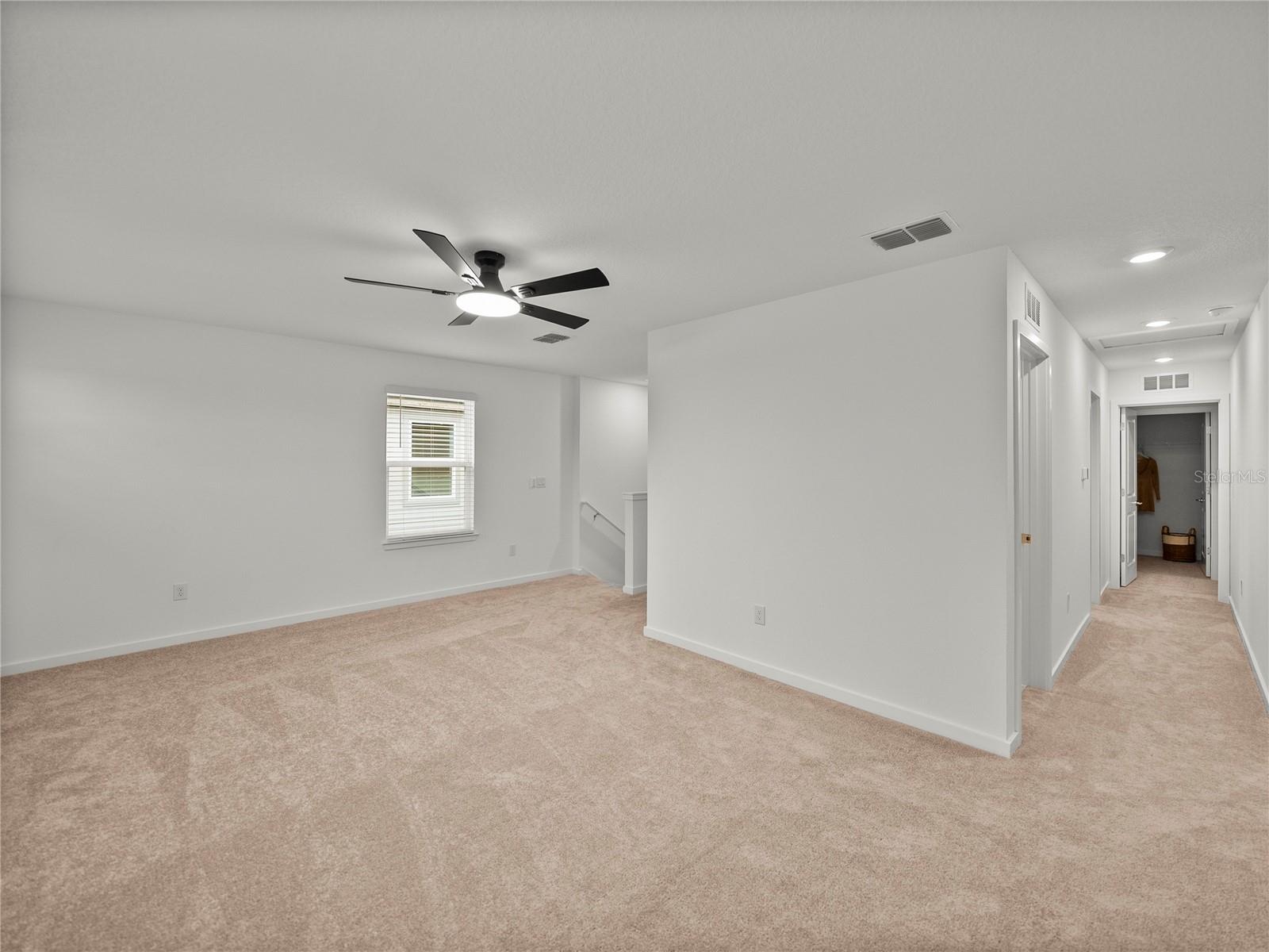 1076 KISTNA DR