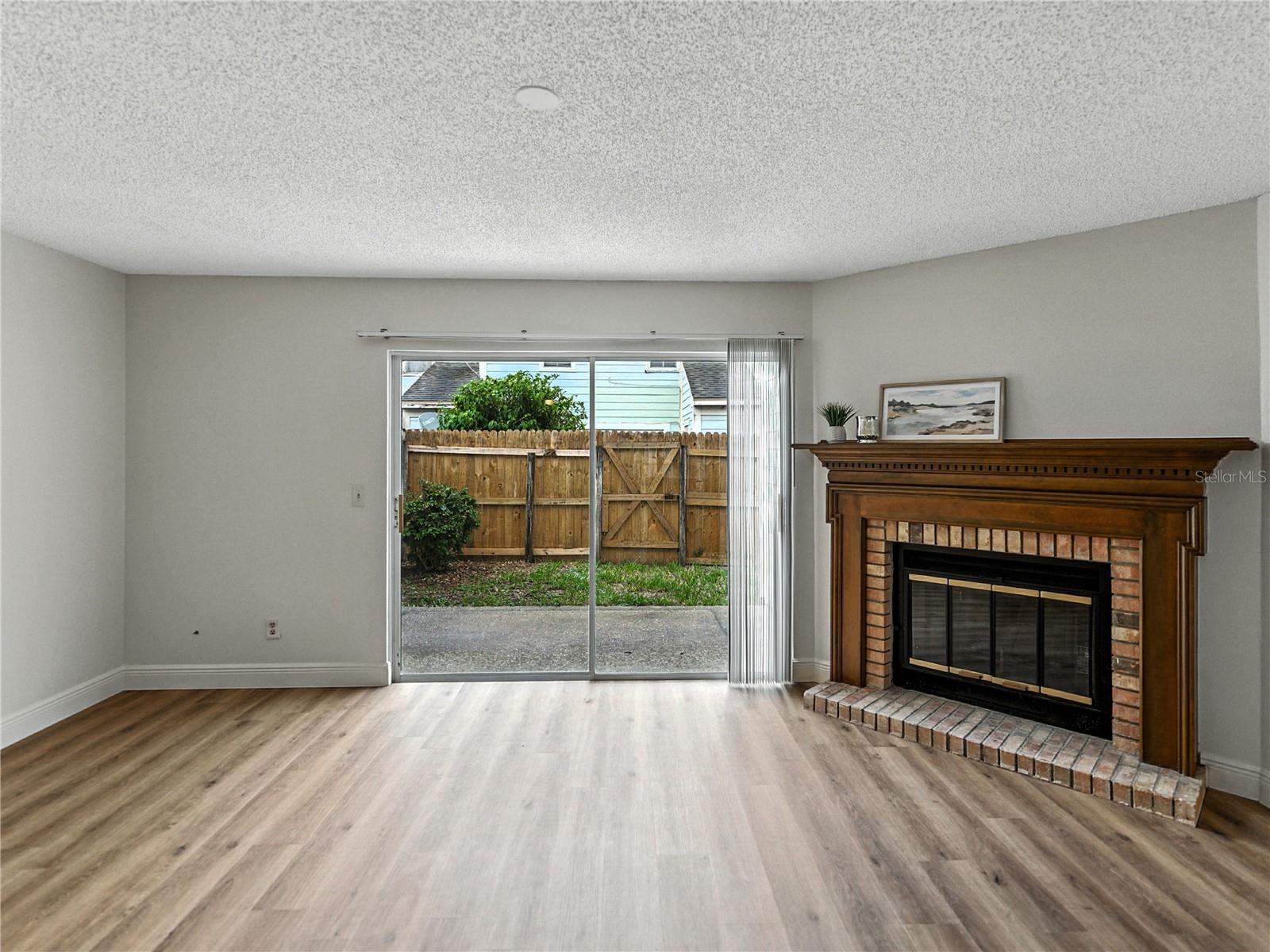 1816 MILL RUN CIR