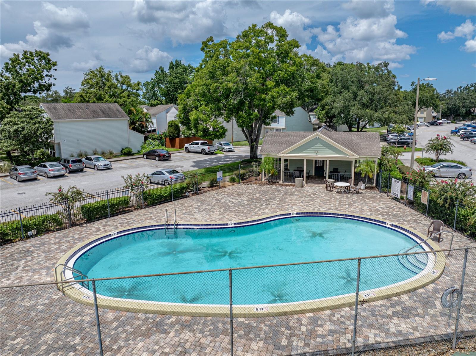 1816 MILL RUN CIR