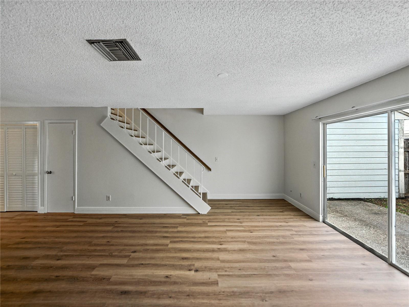 1816 MILL RUN CIR