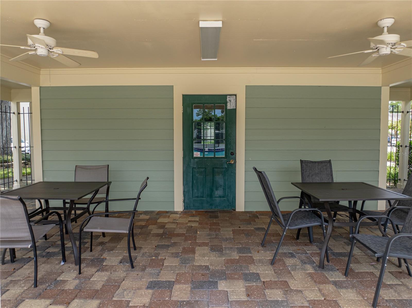 1816 MILL RUN CIR