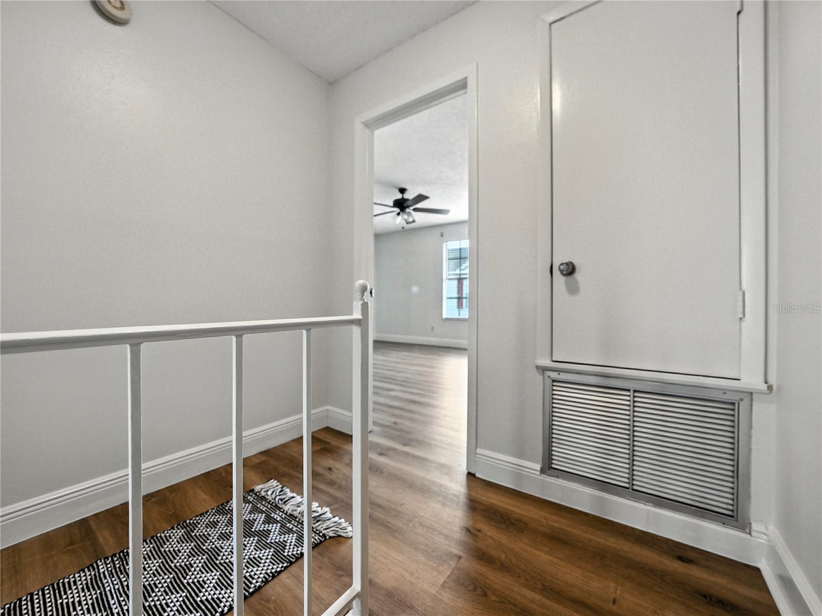 1816 MILL RUN CIR