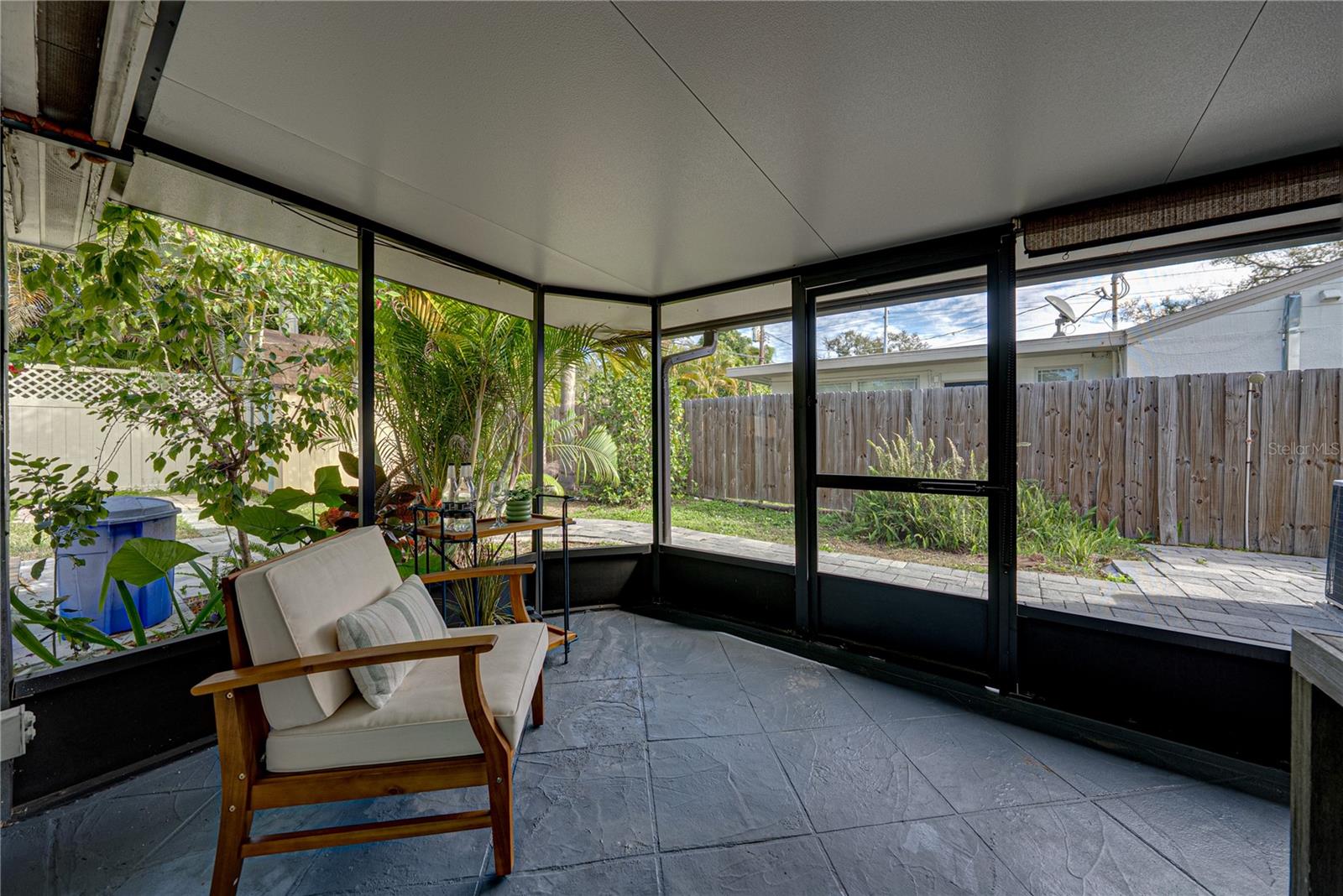 4105 W BAY VILLA AVE