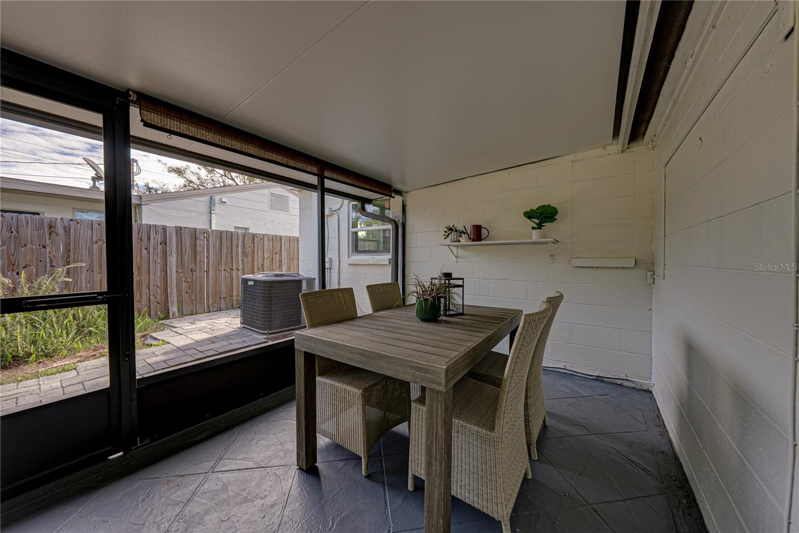 4105 W BAY VILLA AVE