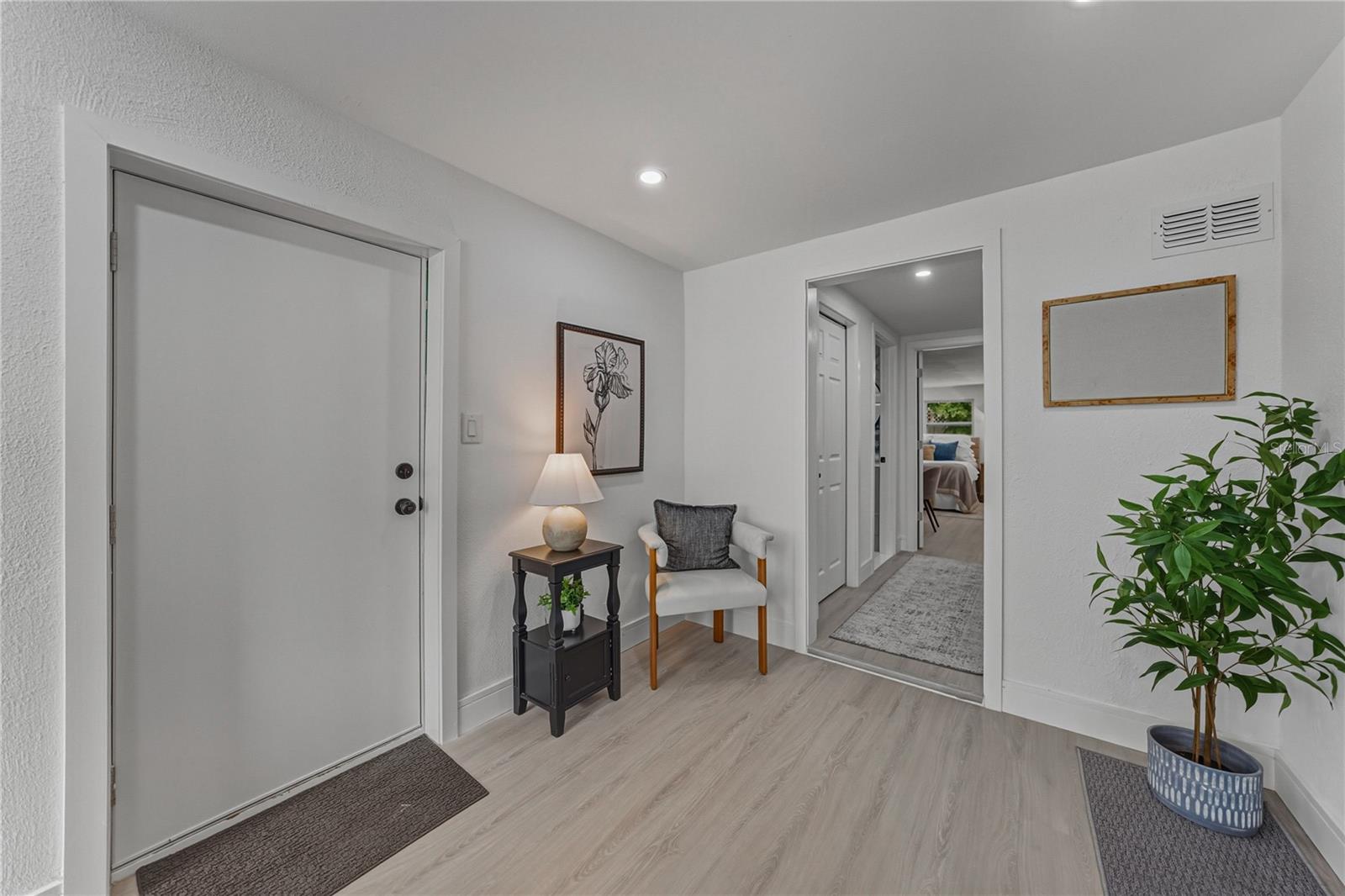 4105 W BAY VILLA AVE