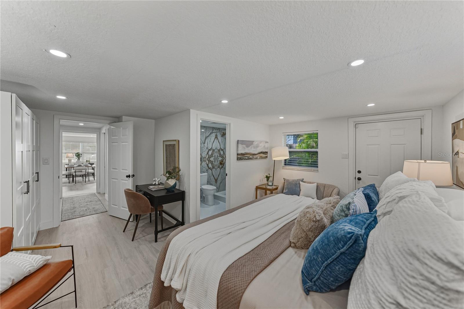 4105 W BAY VILLA AVE