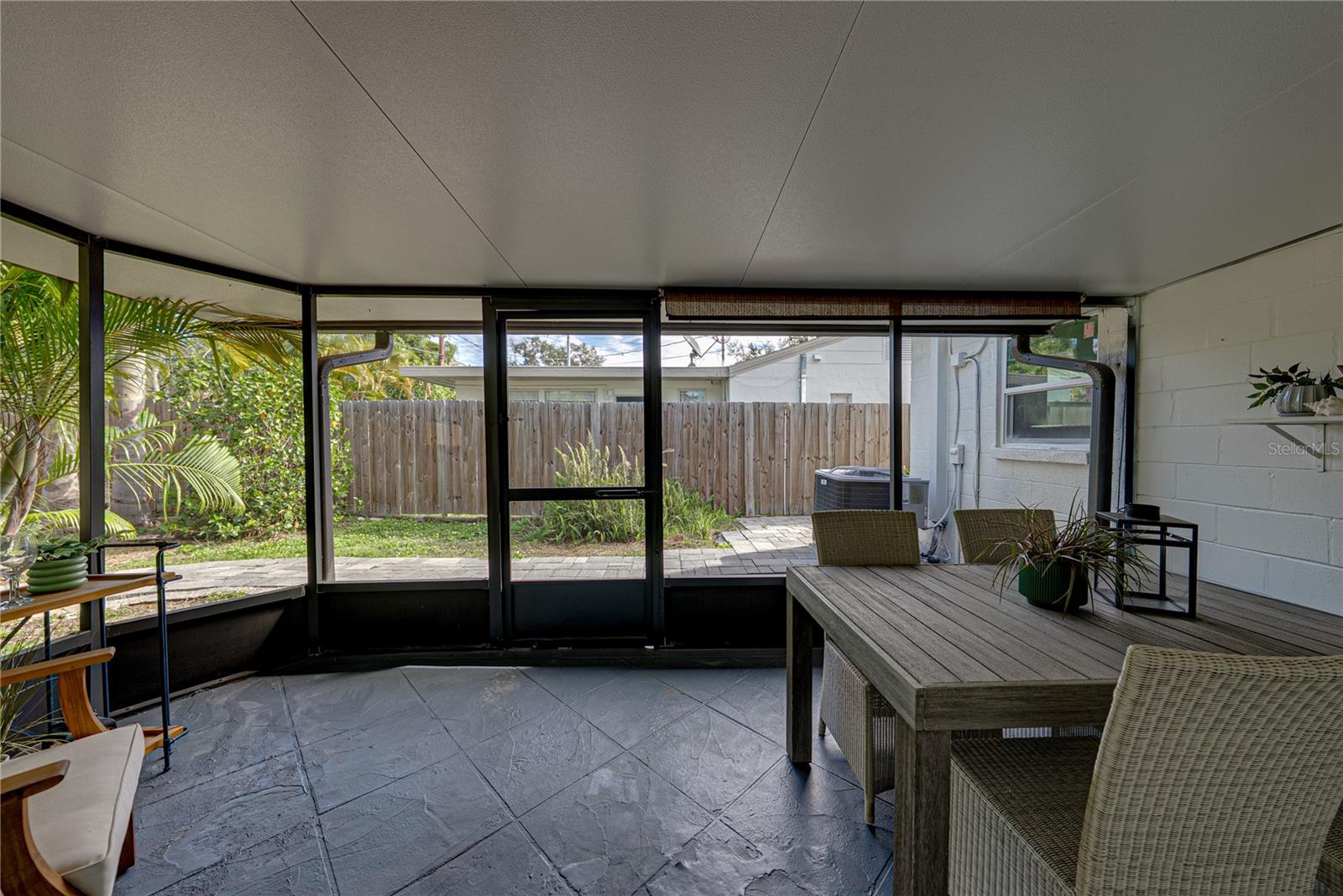 4105 W BAY VILLA AVE