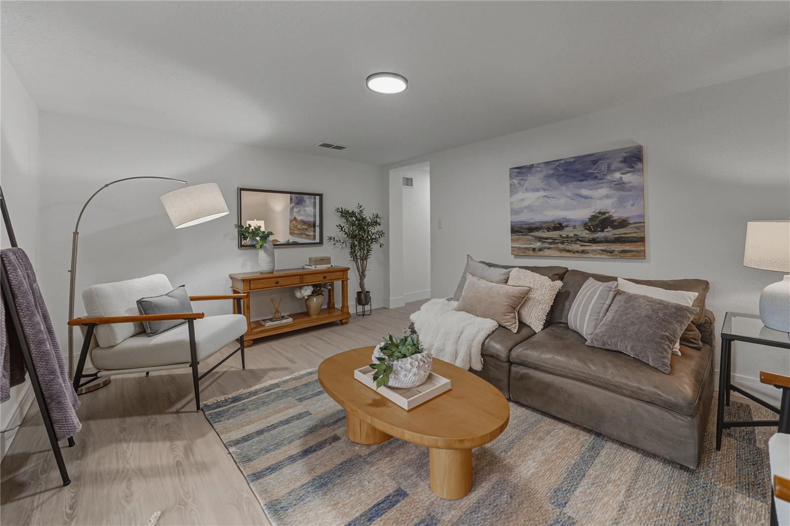 4105 W BAY VILLA AVE