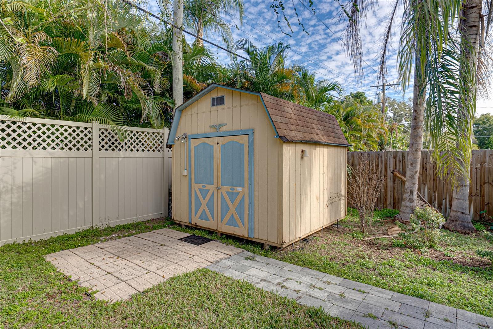 4105 W BAY VILLA AVE