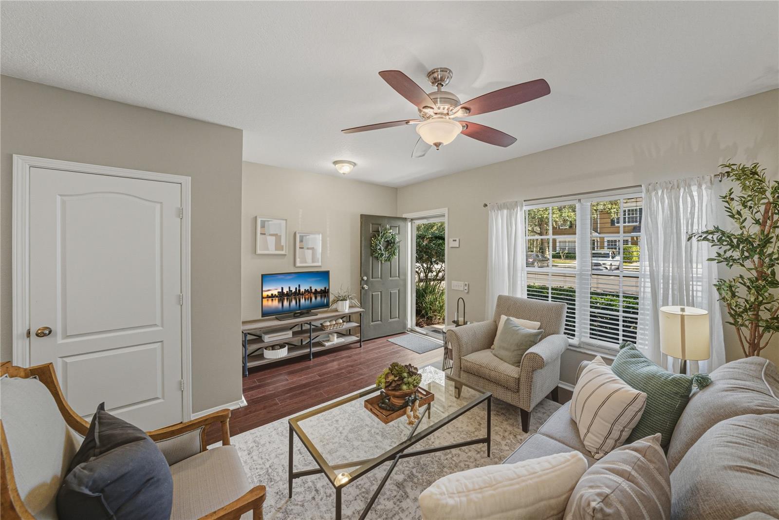 1219 KENNEWICK CT