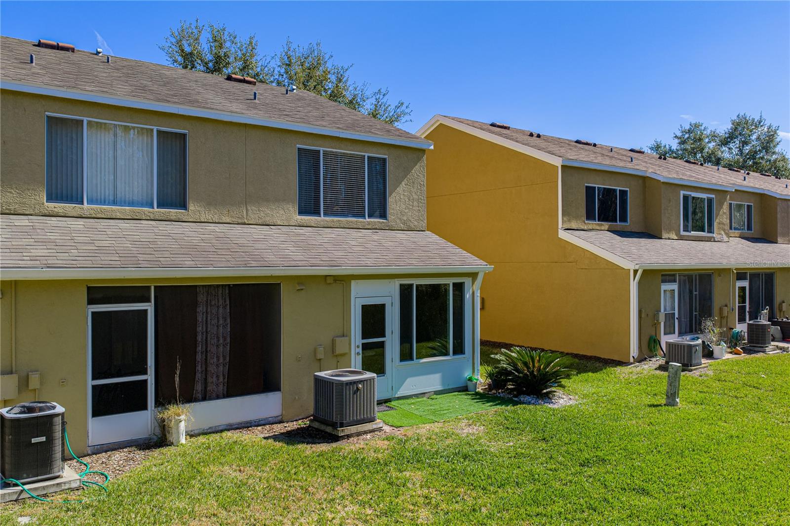 1219 KENNEWICK CT