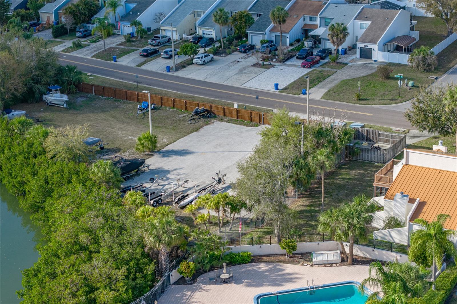 4306 HARBOR HOUSE DR