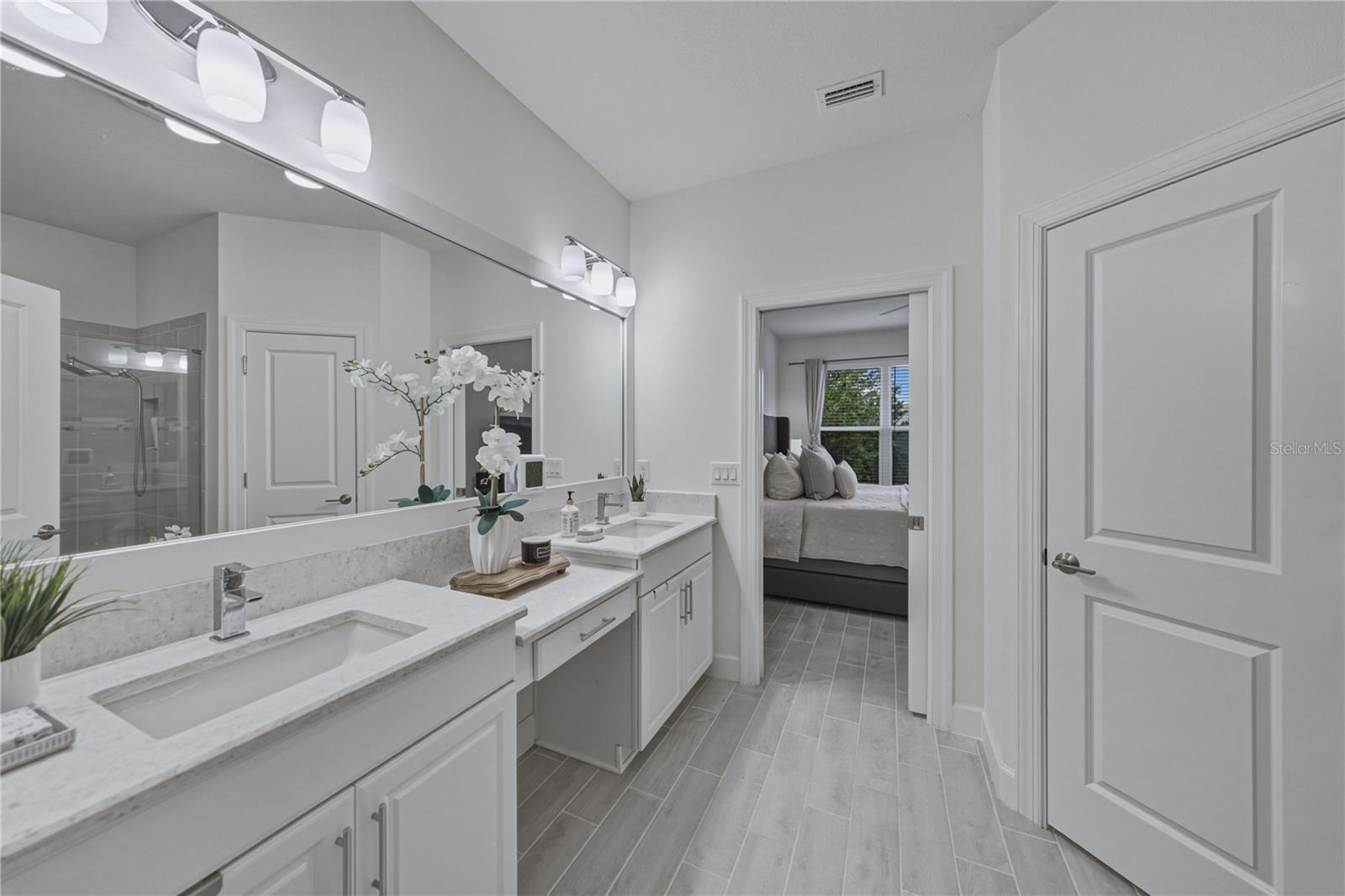 4248 CAIROLI CT