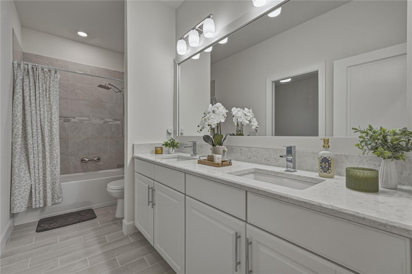 4248 CAIROLI CT