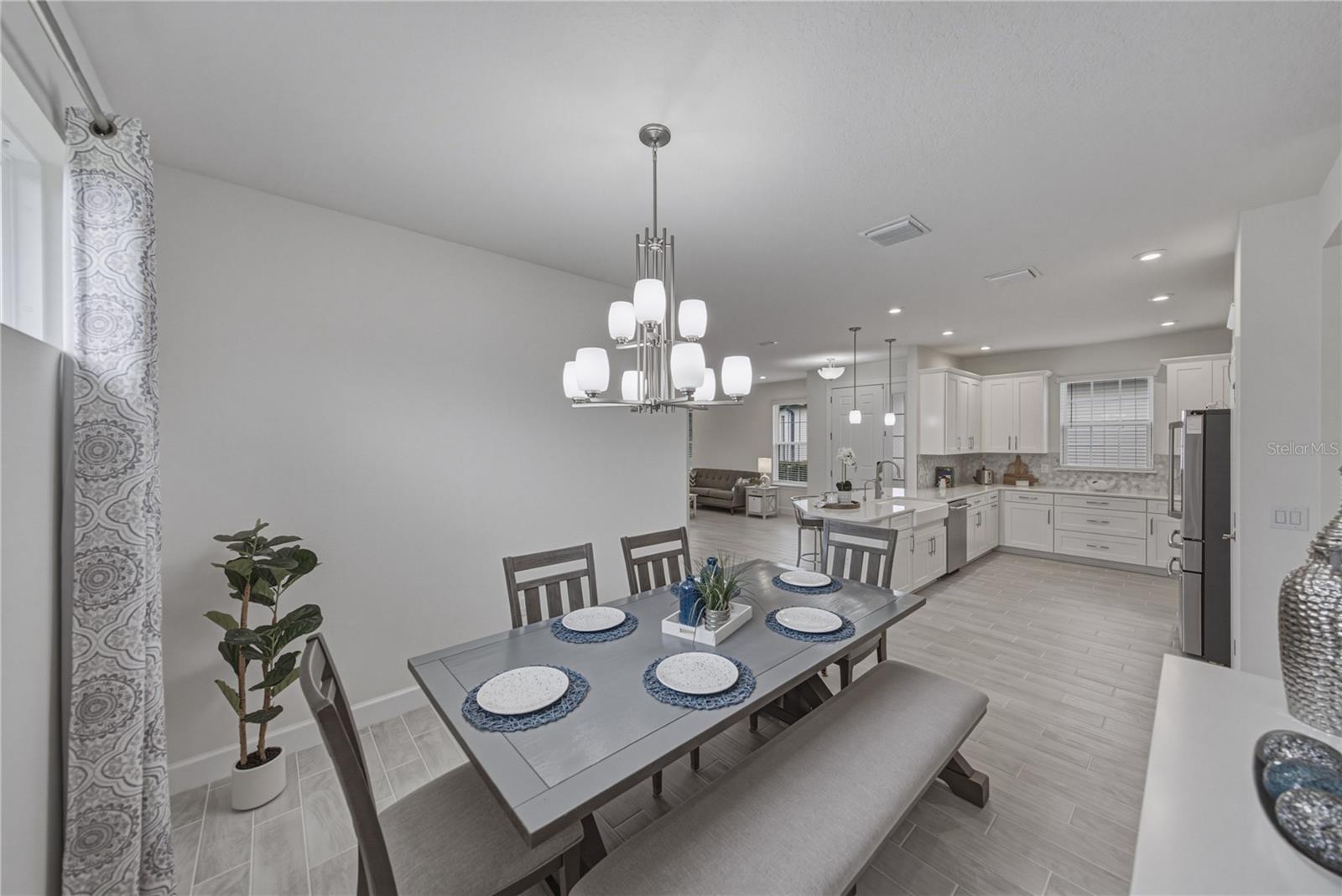 4248 CAIROLI CT