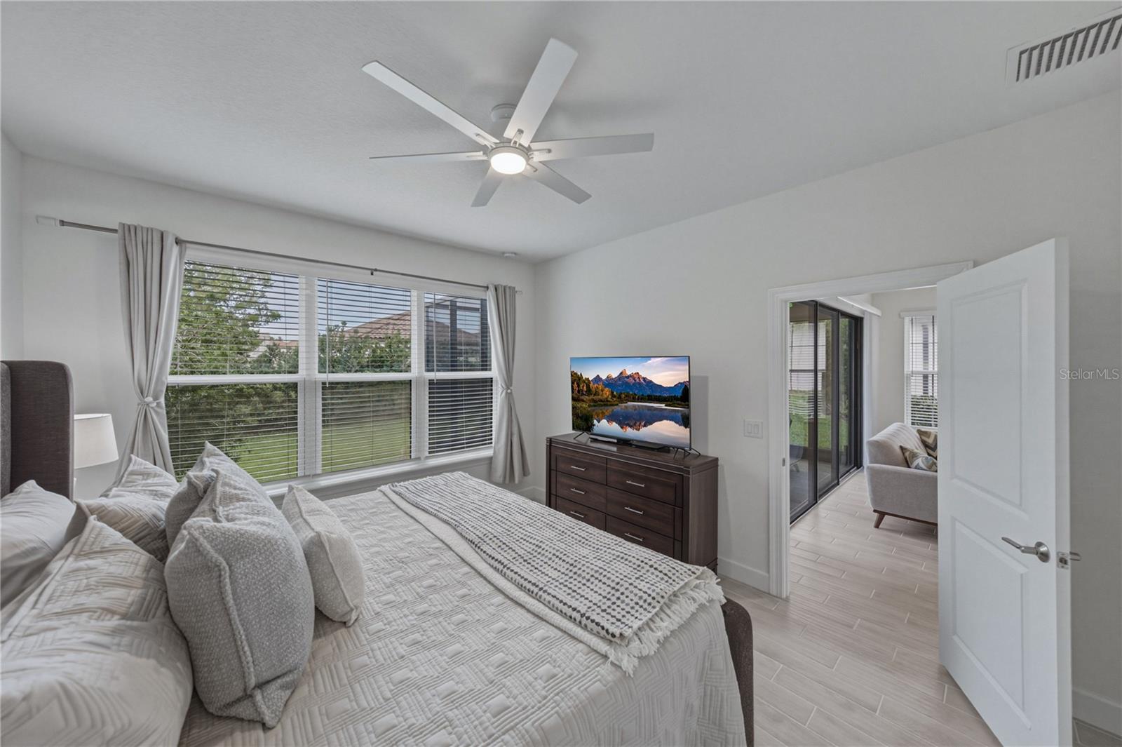 4248 CAIROLI CT