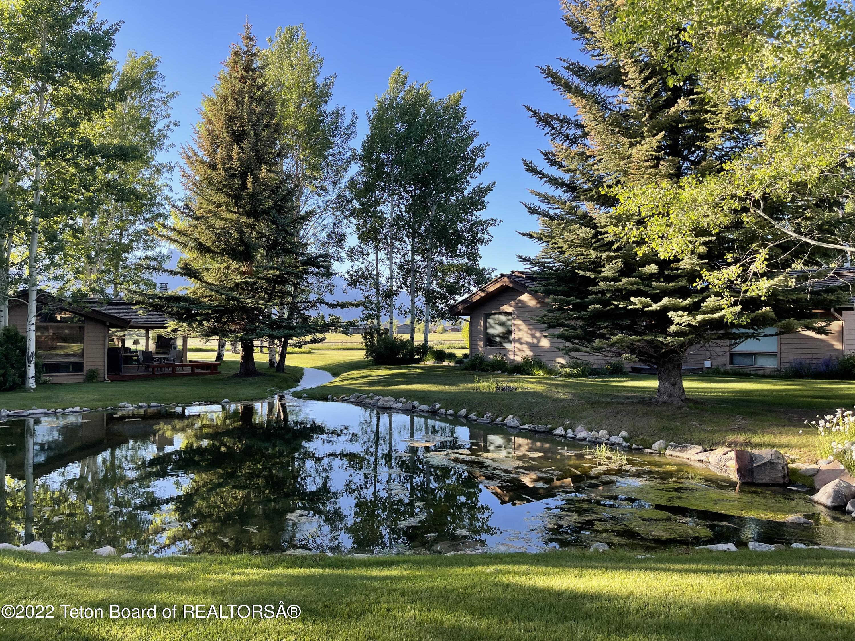 525 E GOLF CREEK LANE, 34