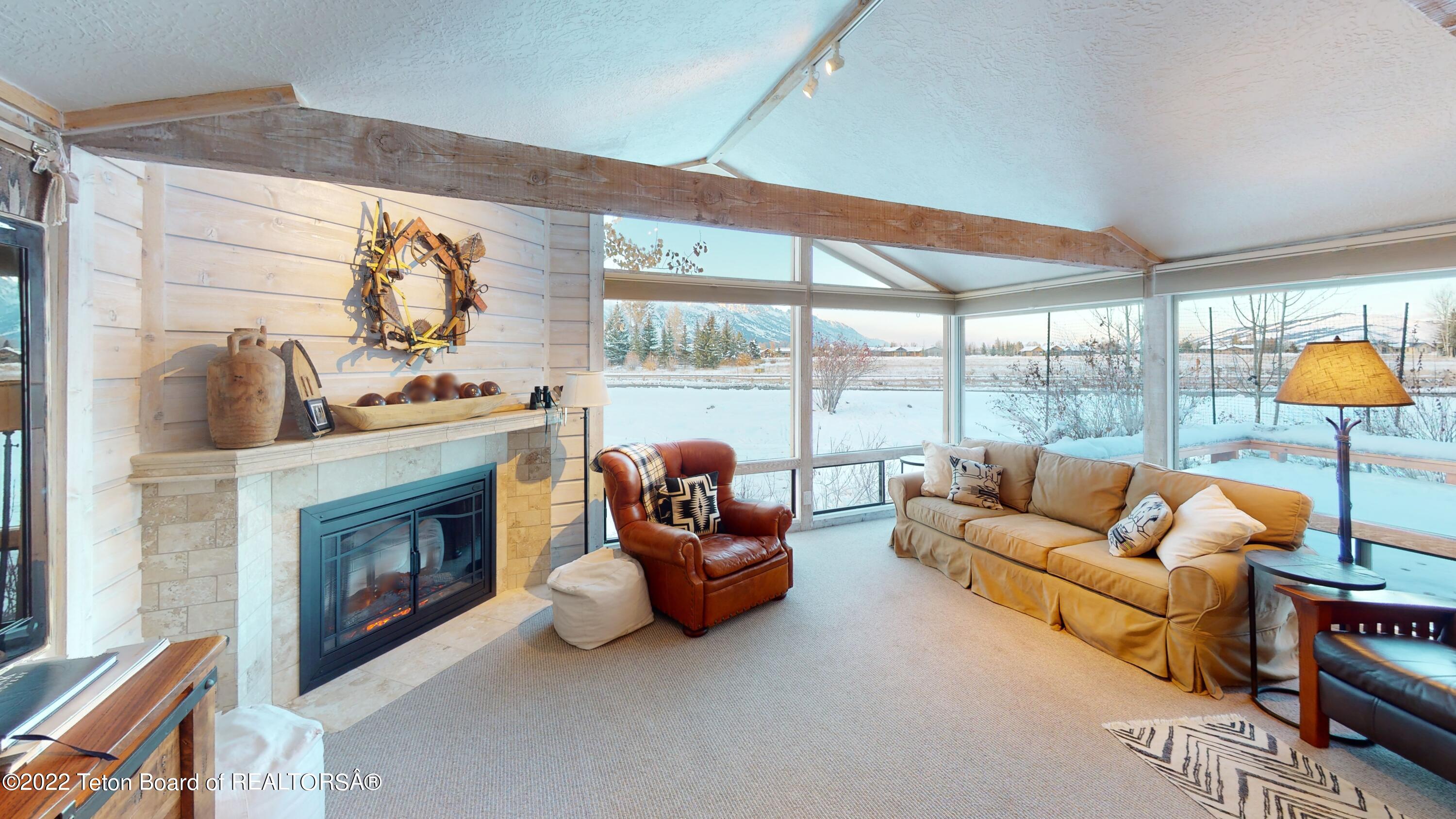 525 E GOLF CREEK LANE, 34