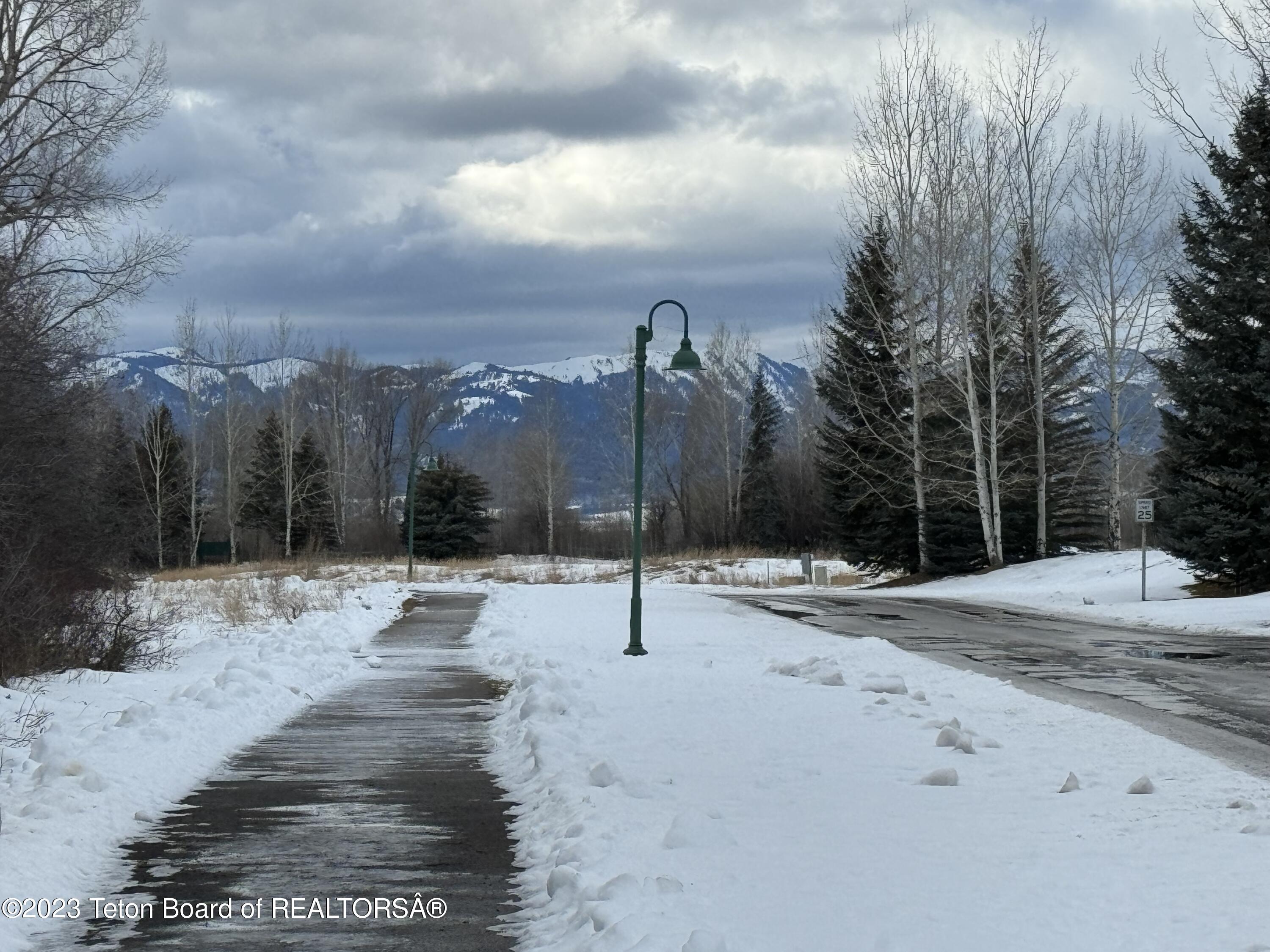 870 EAGLES REST Drive