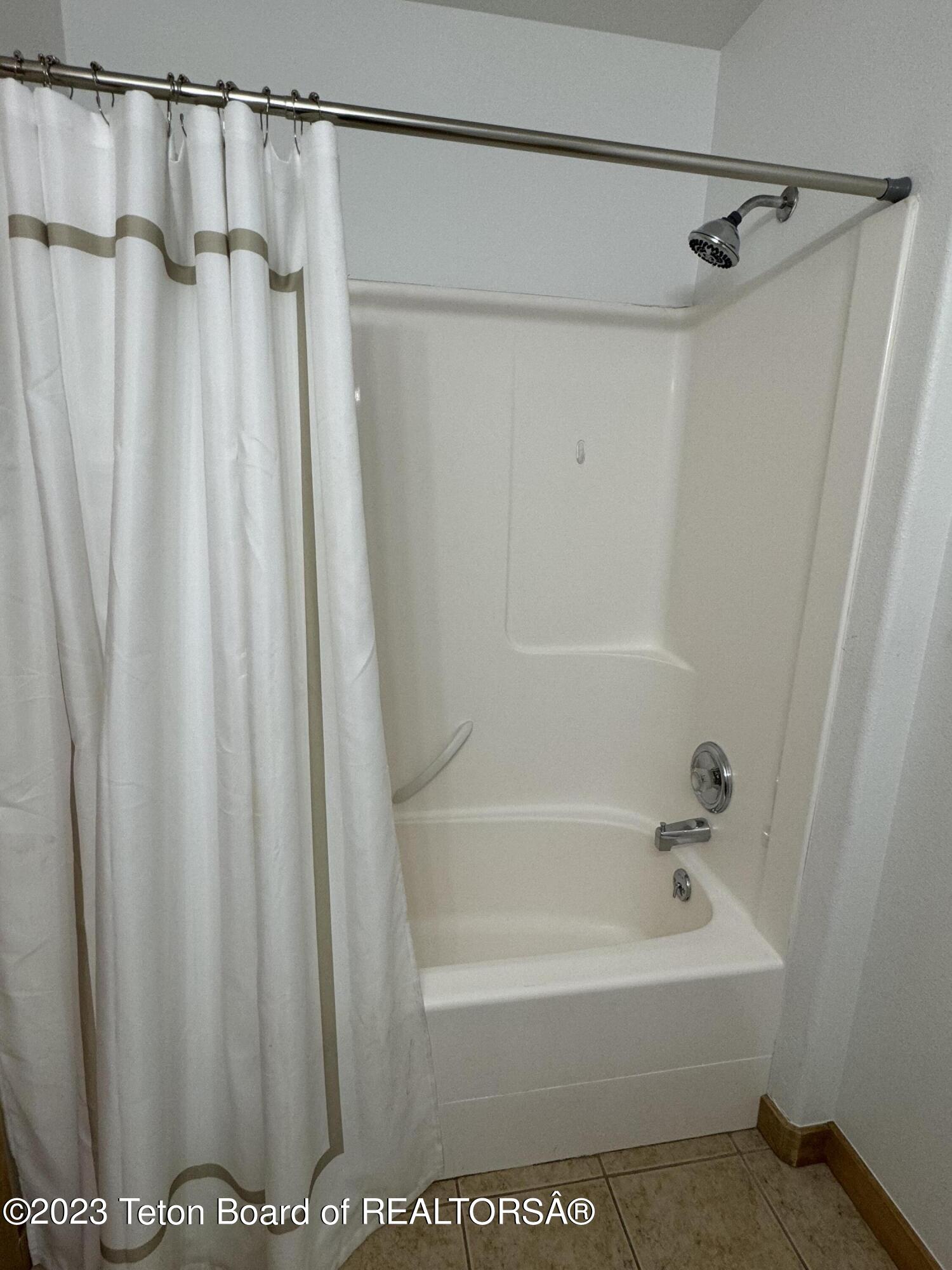 870 EAGLES REST Drive