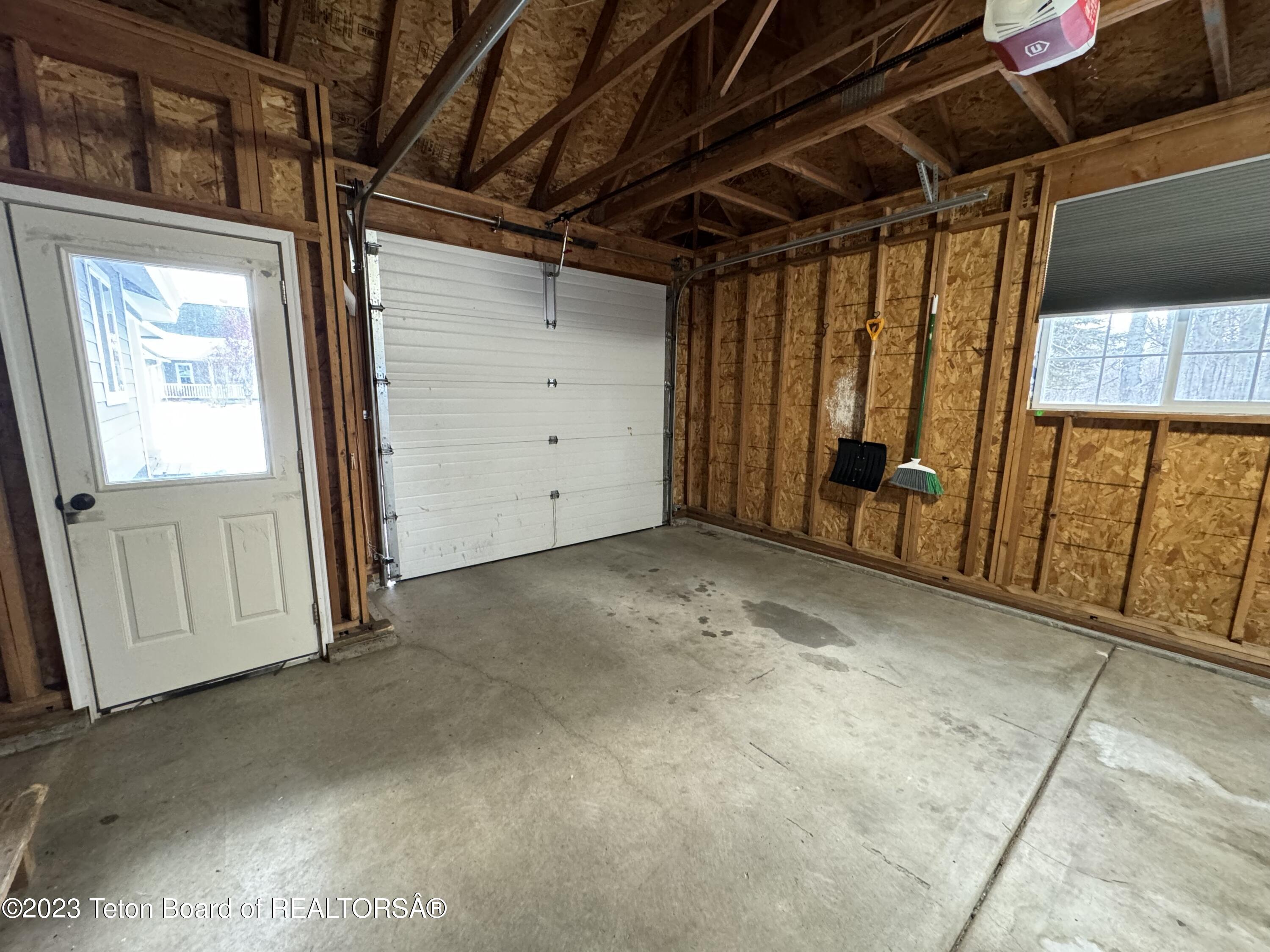 870 EAGLES REST Drive