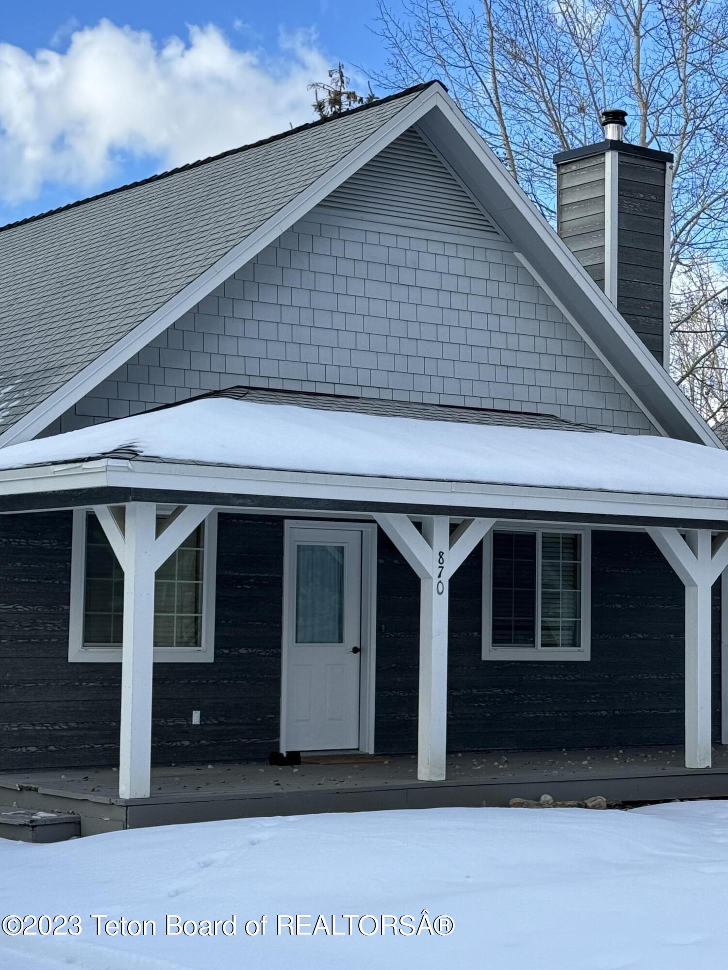 870 EAGLES REST Drive