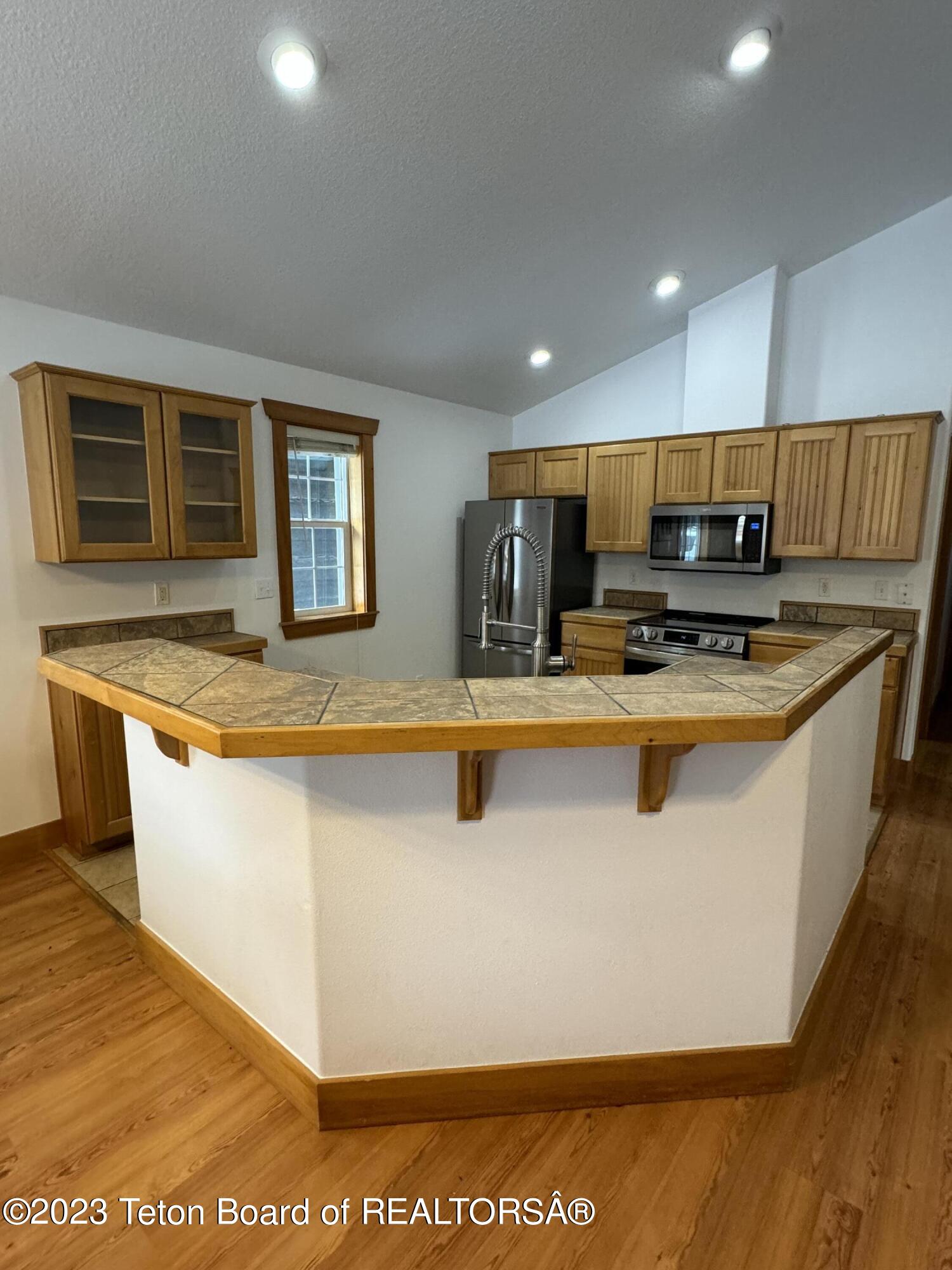 870 EAGLES REST Drive