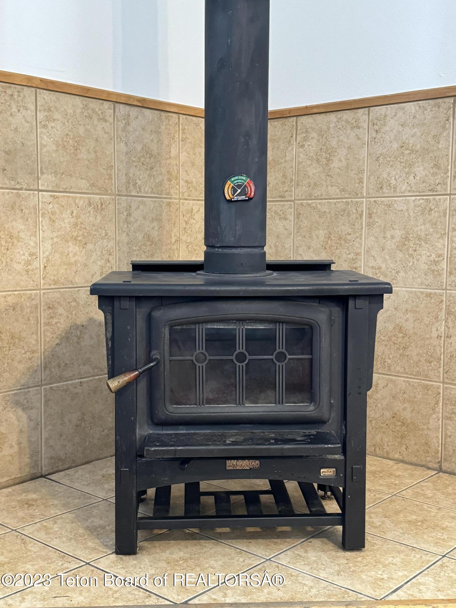 870 EAGLES REST Drive