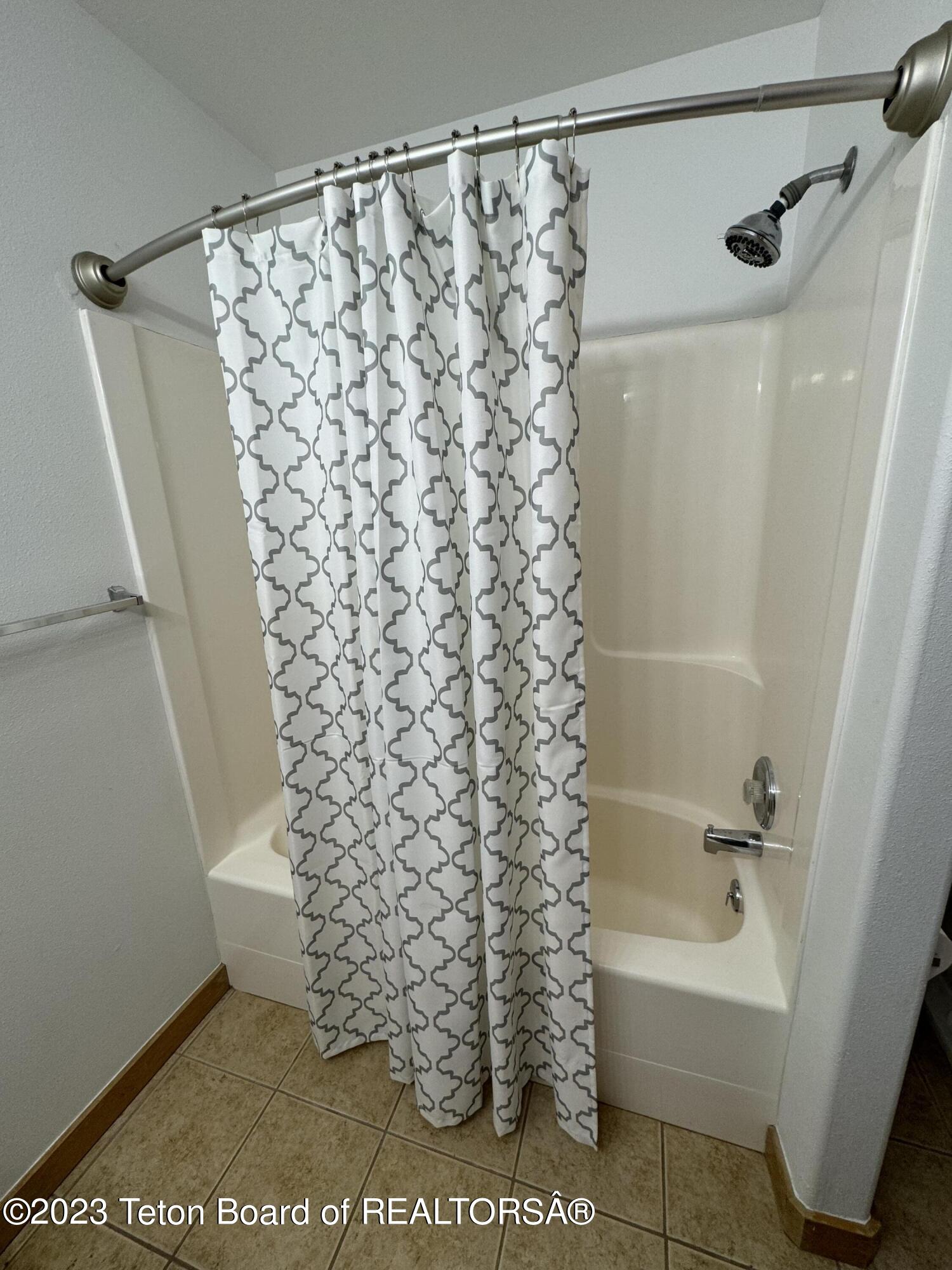 870 EAGLES REST Drive