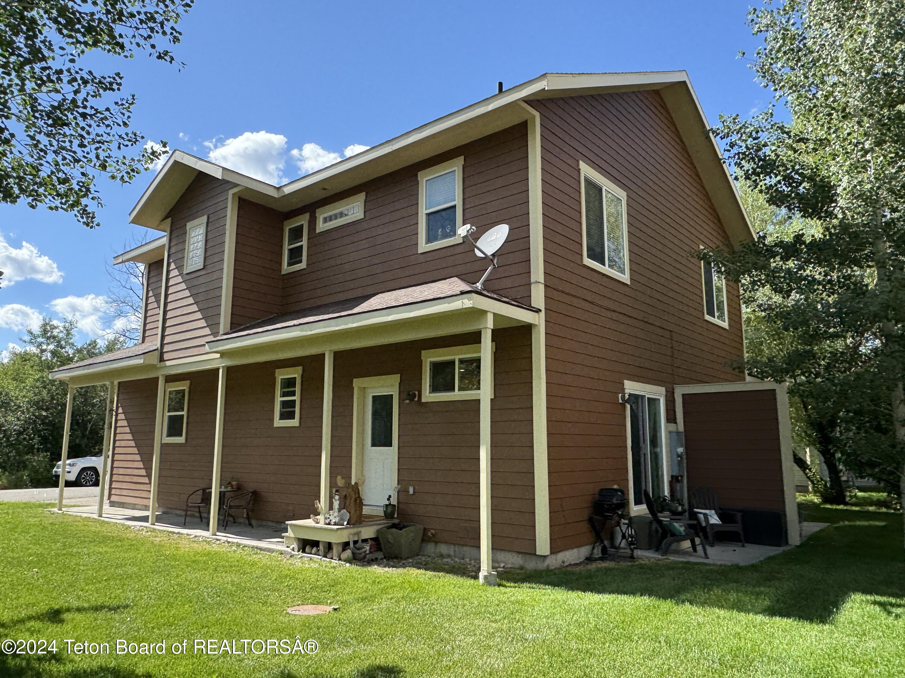 415 FOREST VIEW Drive
