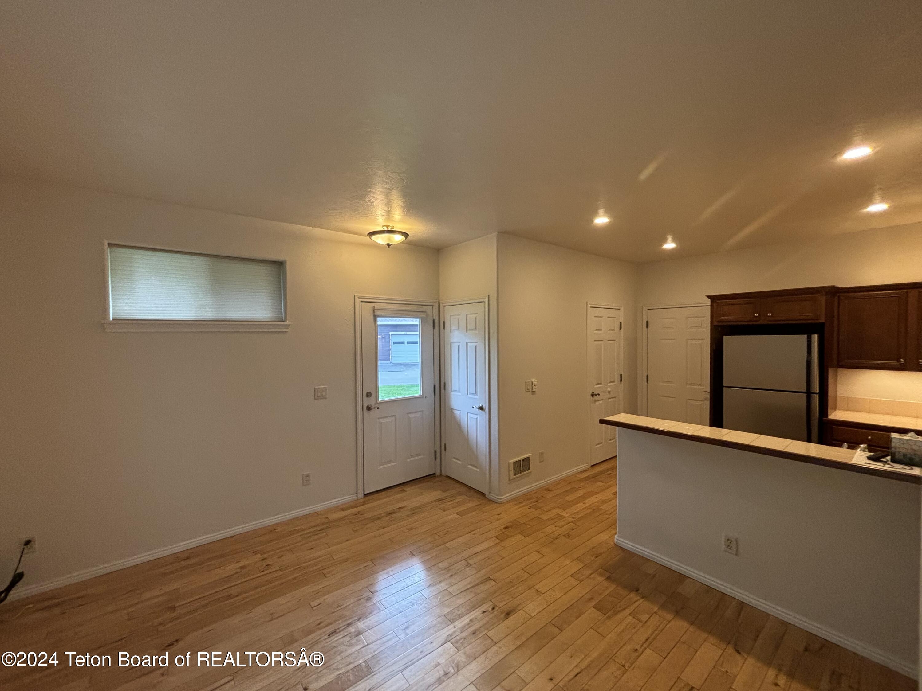 415 FOREST VIEW Drive
