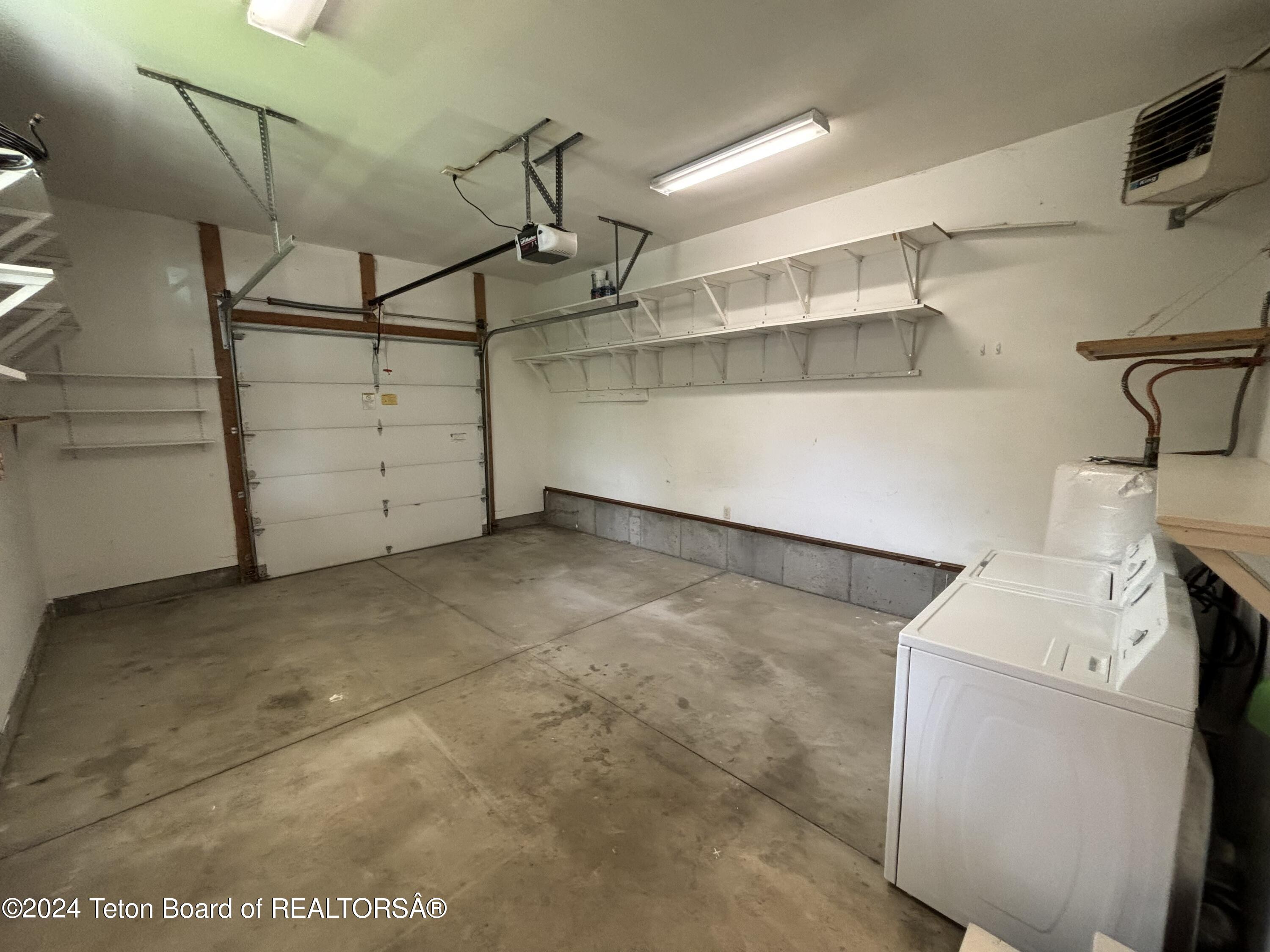 415 FOREST VIEW Drive