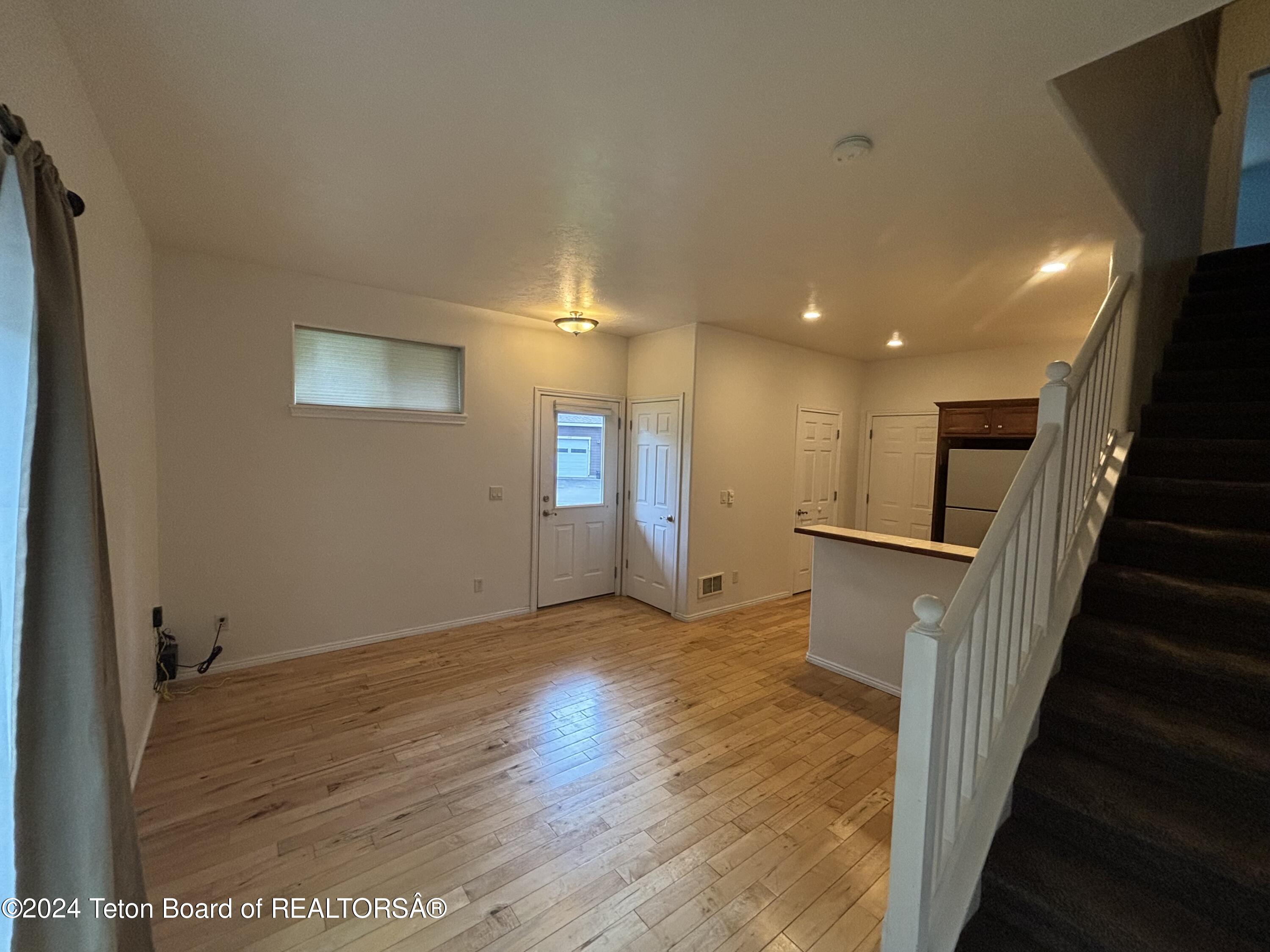 415 FOREST VIEW Drive