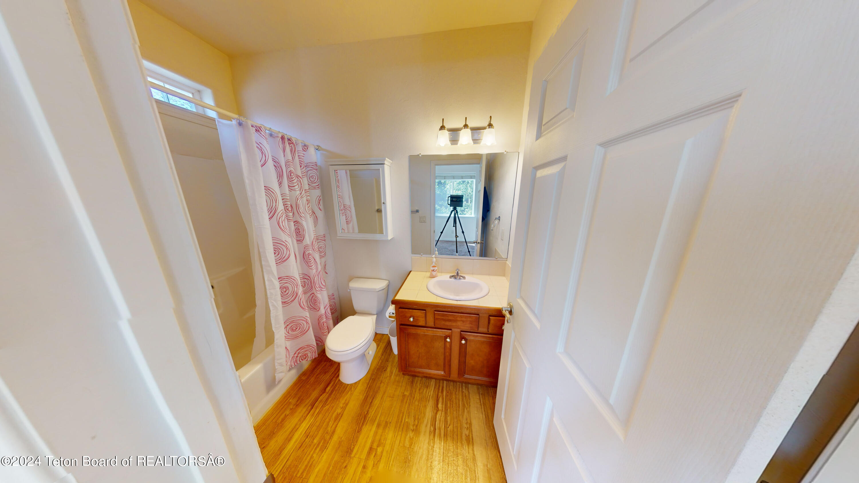 415 FOREST VIEW Drive