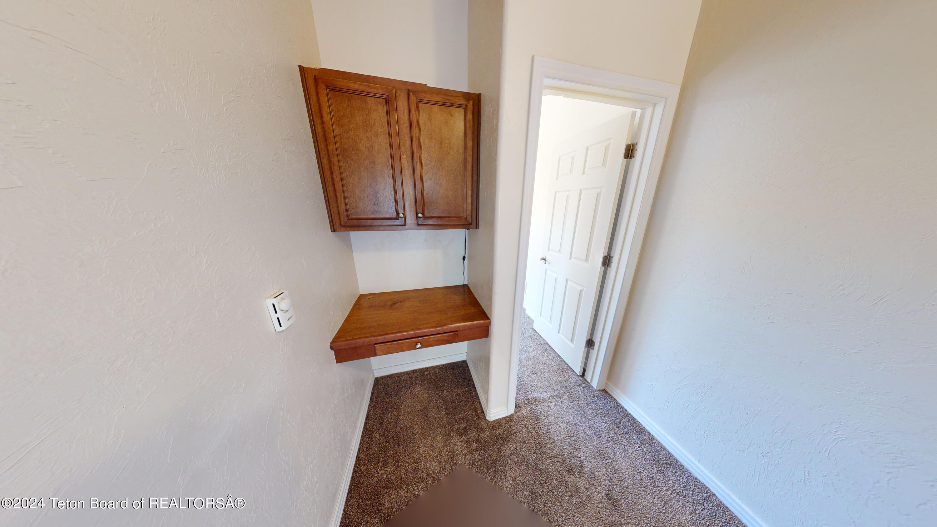 415 FOREST VIEW Drive