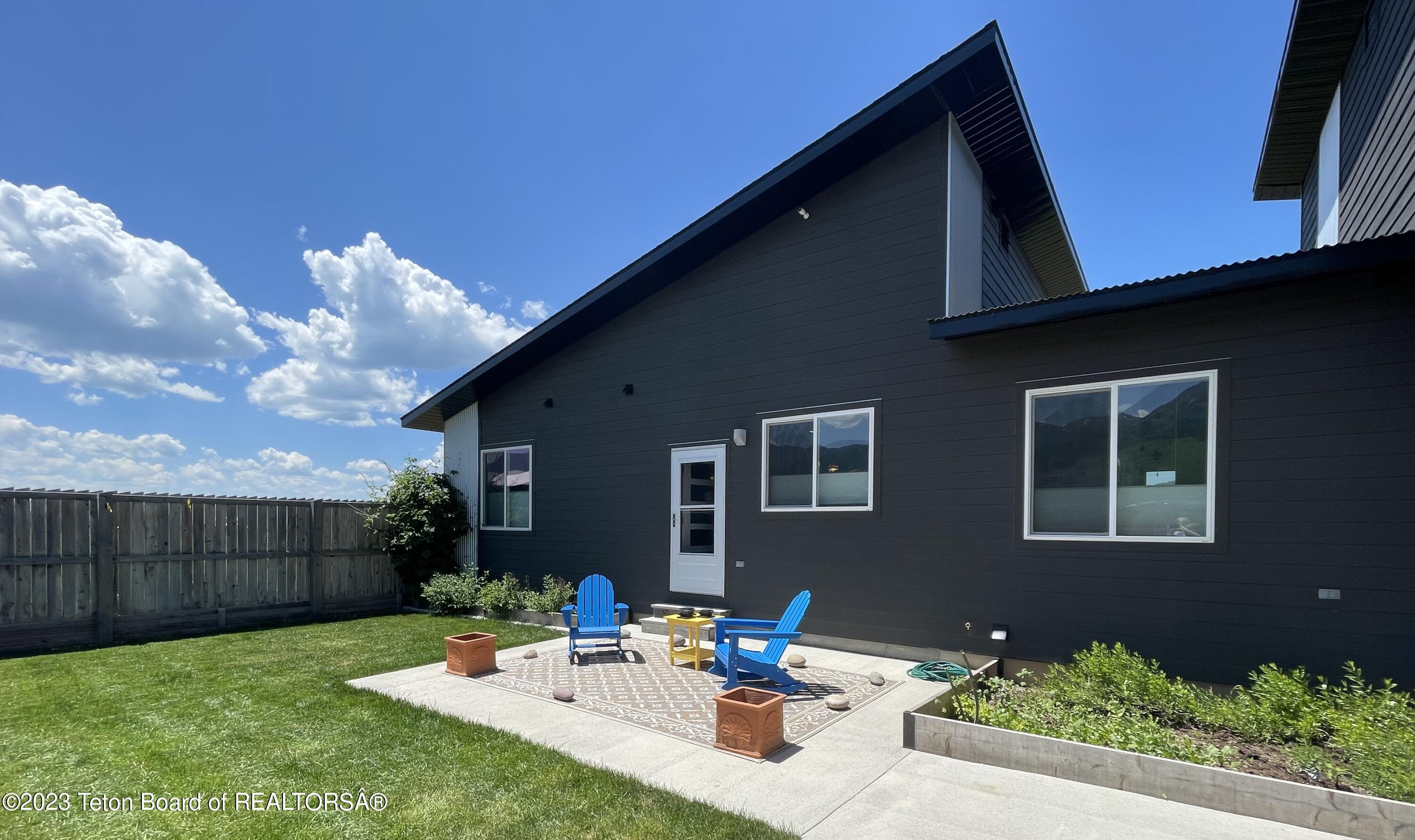 202 WATERLINE Road
