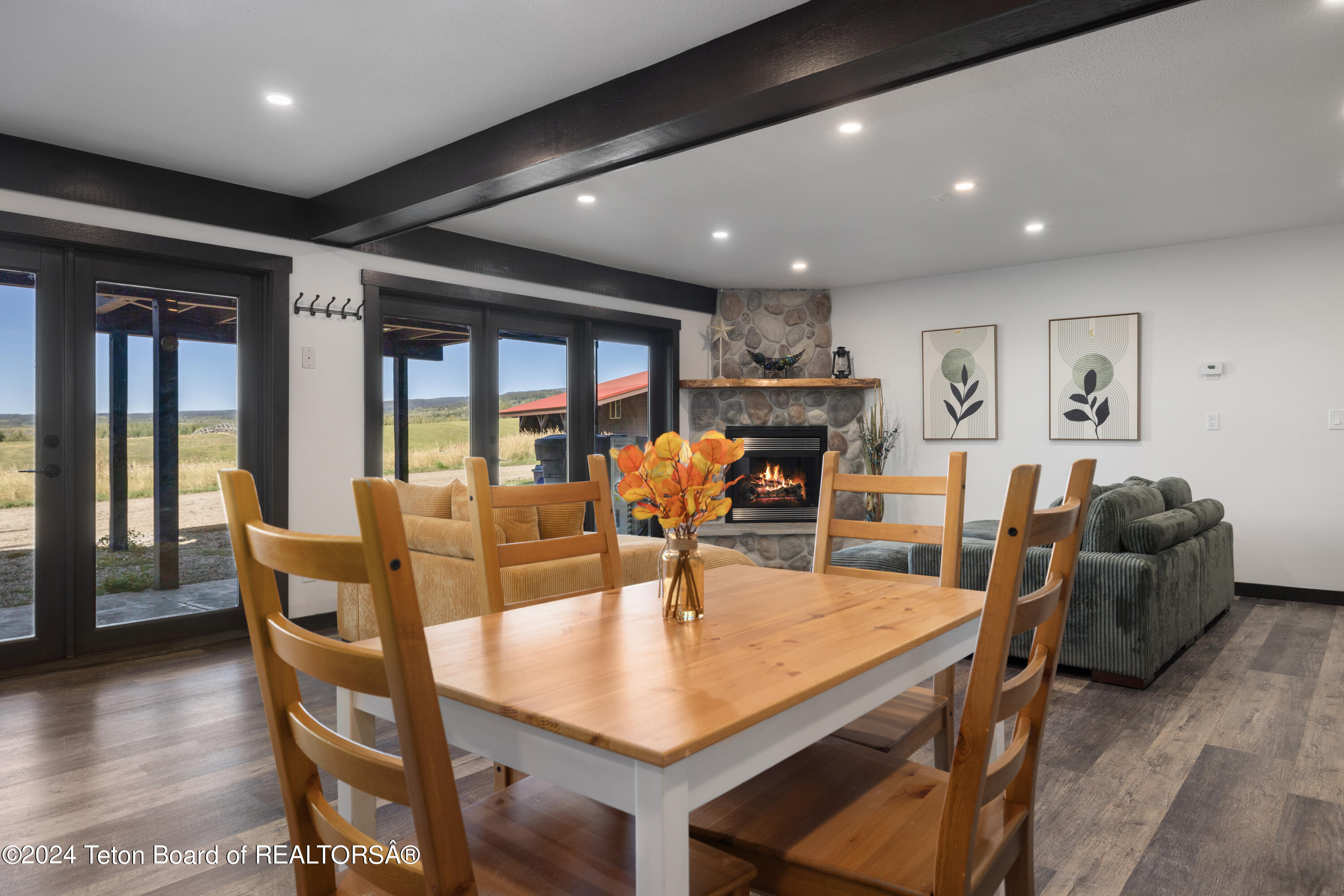 155 YELLOW ROSE Drive