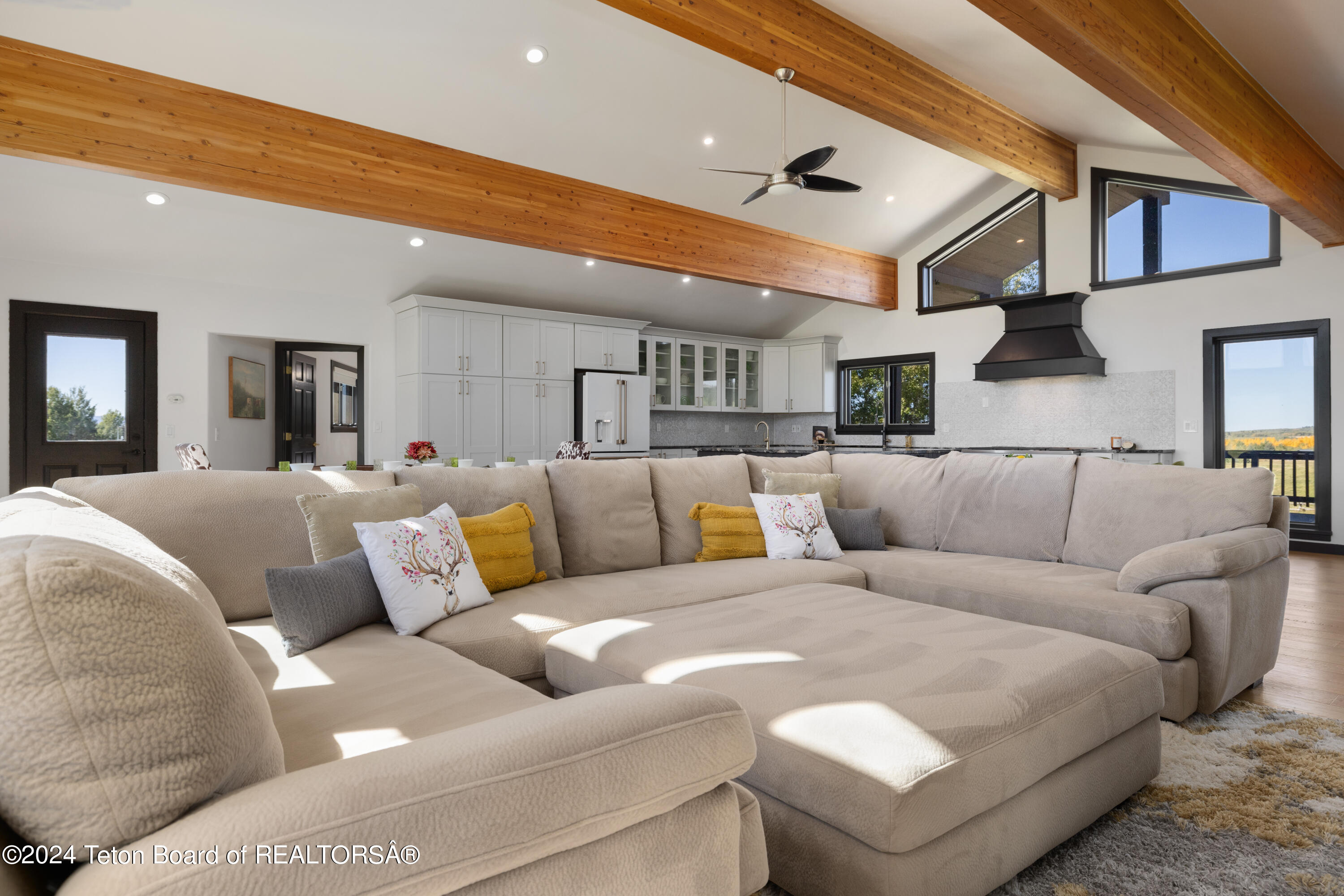 155 YELLOW ROSE Drive