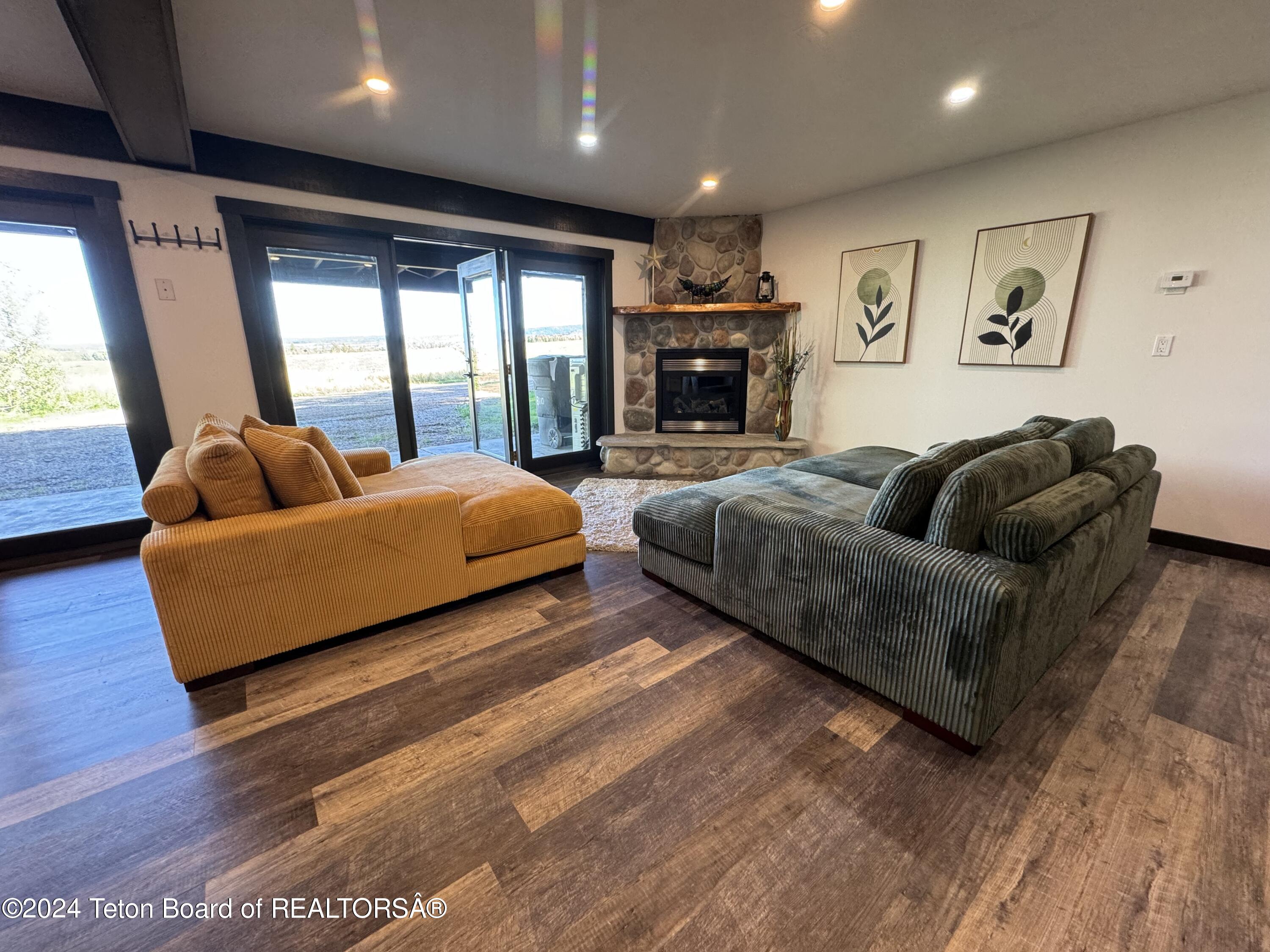 155 YELLOW ROSE Drive