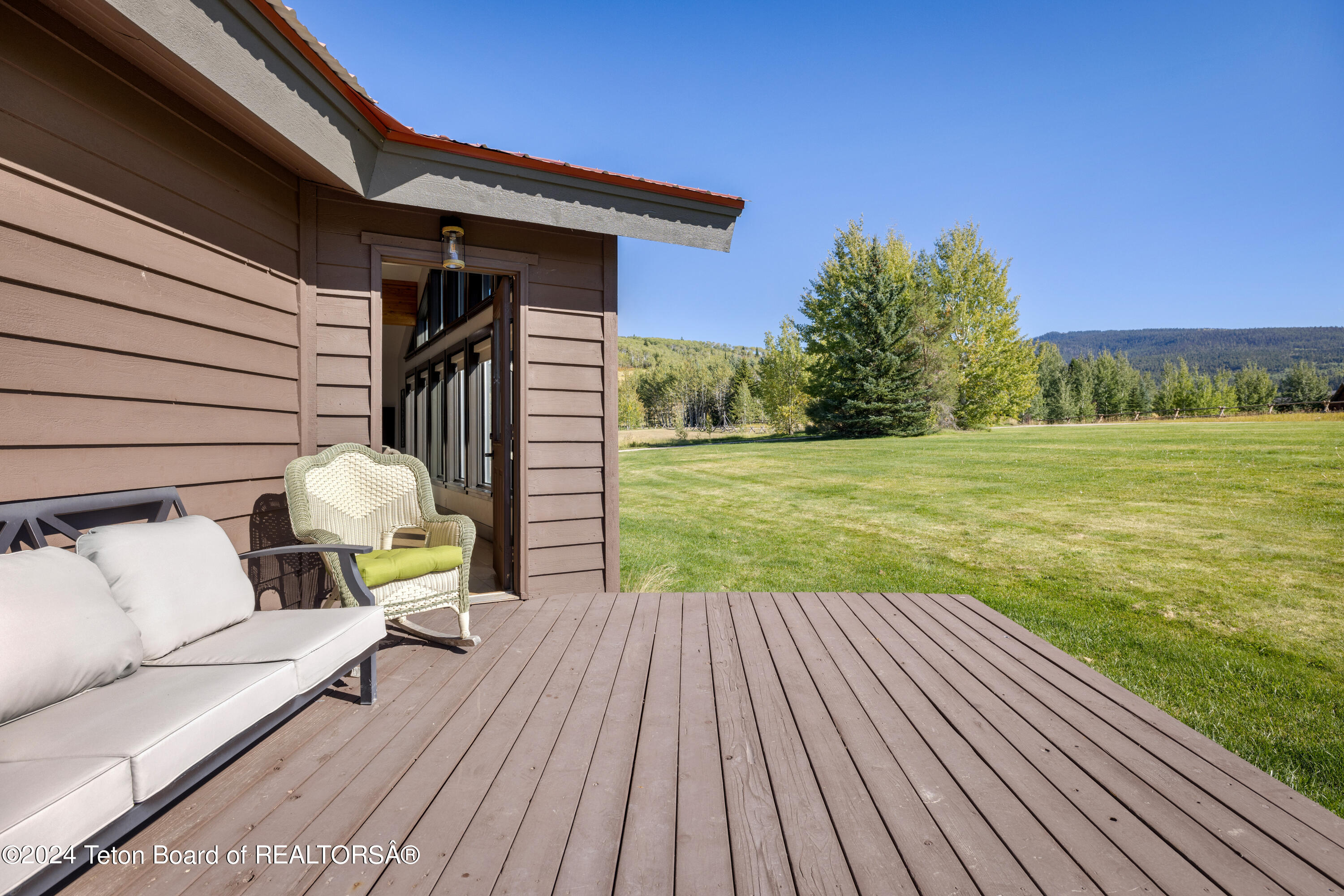 155 YELLOW ROSE Drive