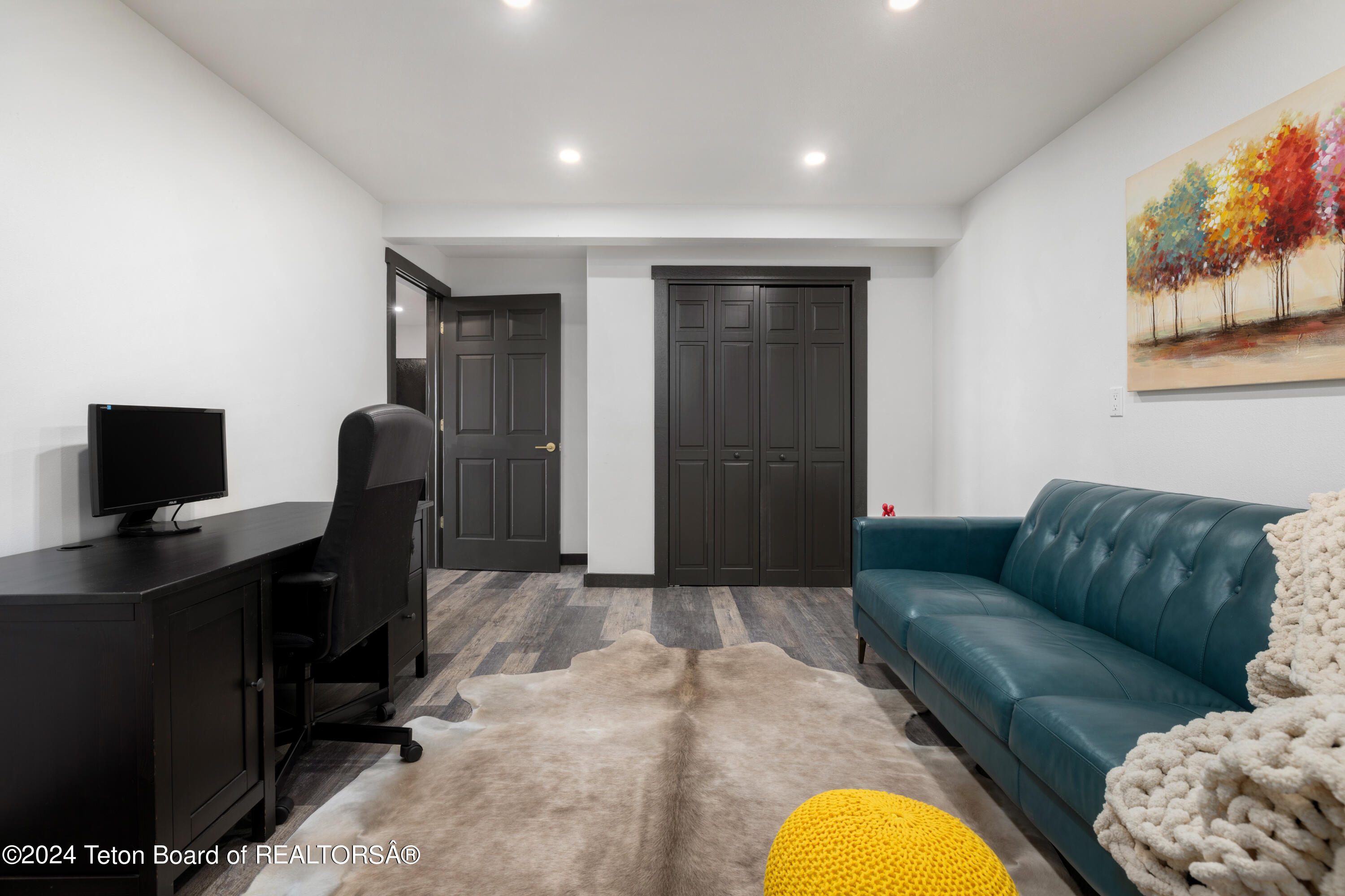 155 YELLOW ROSE Drive