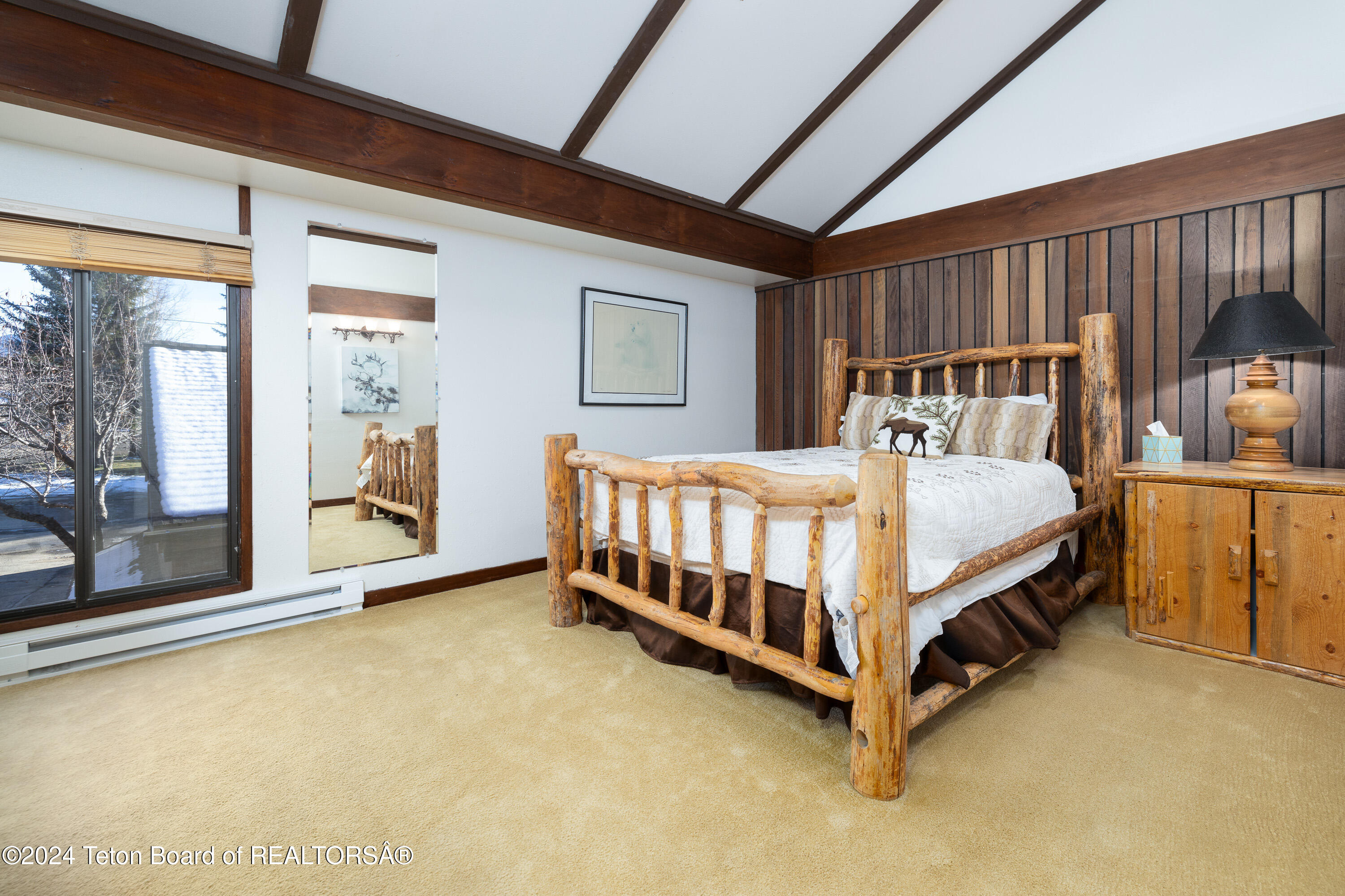 410 E SAGEBRUSH Drive, 7