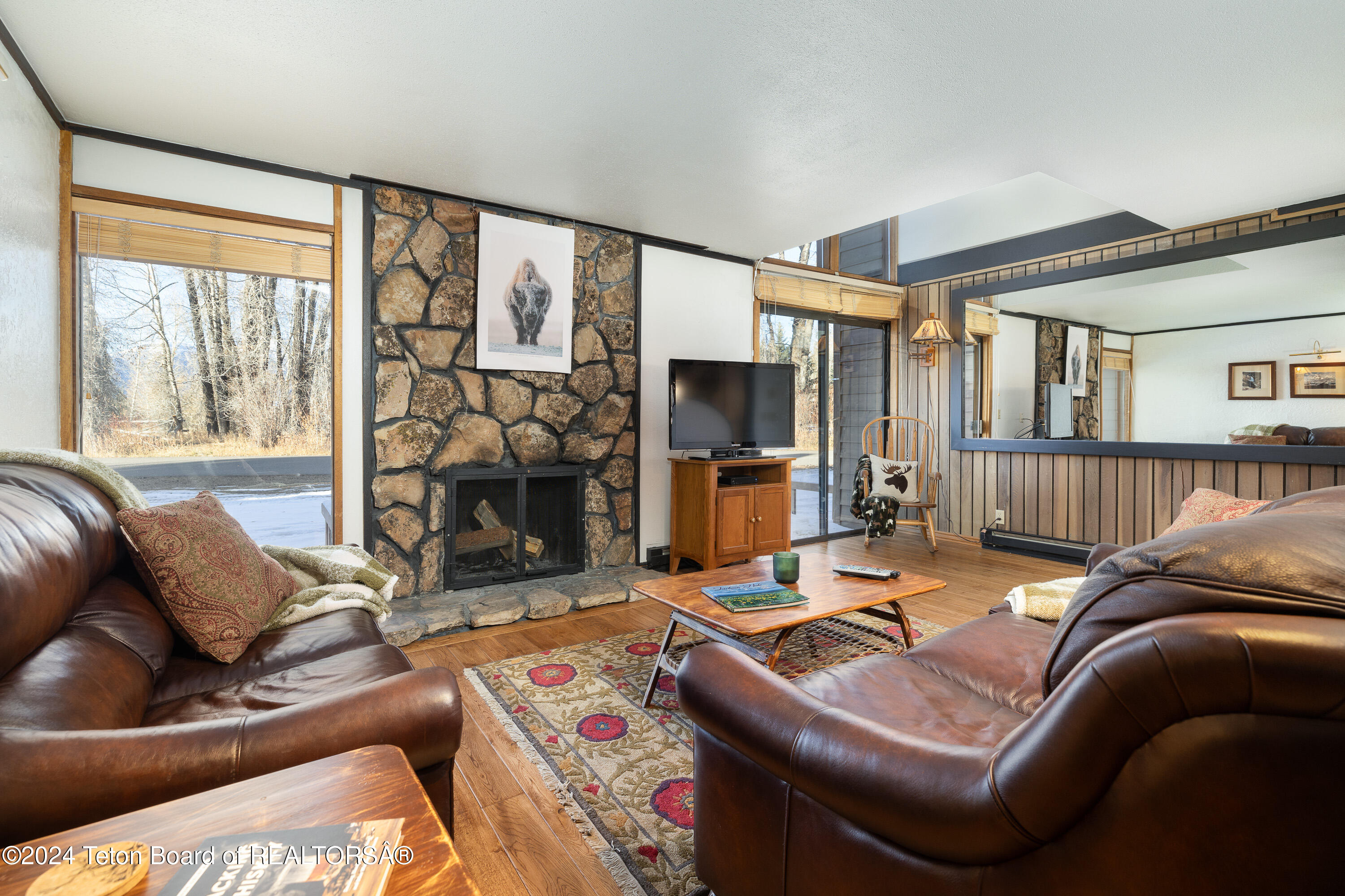 410 E SAGEBRUSH Drive, 7