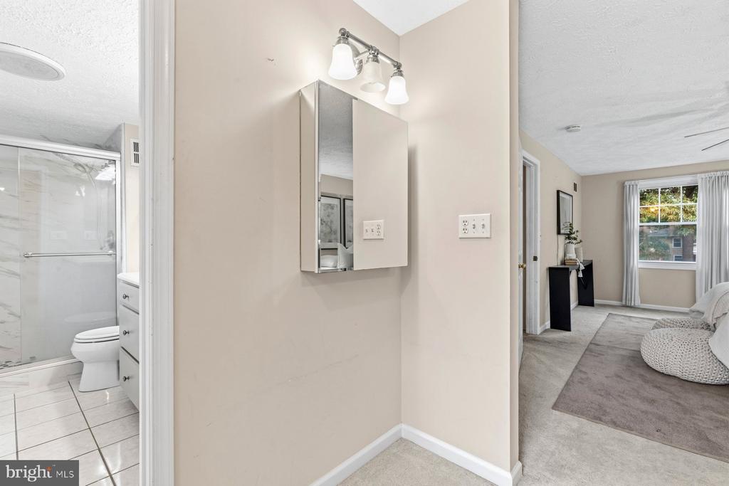 935 MARINE DRIVE