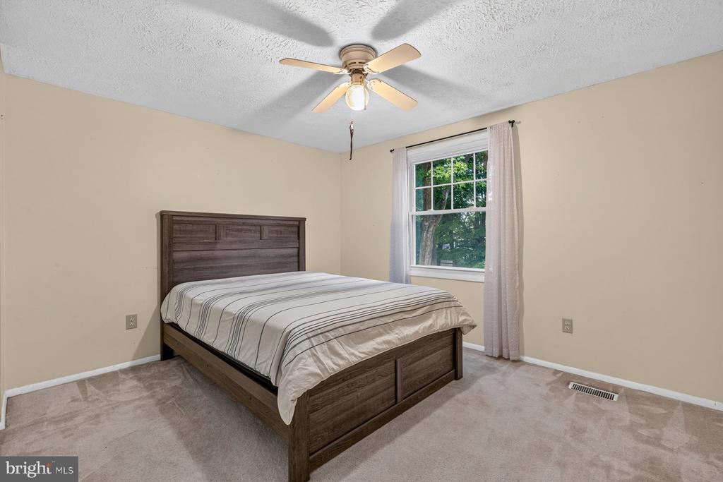 935 MARINE DRIVE