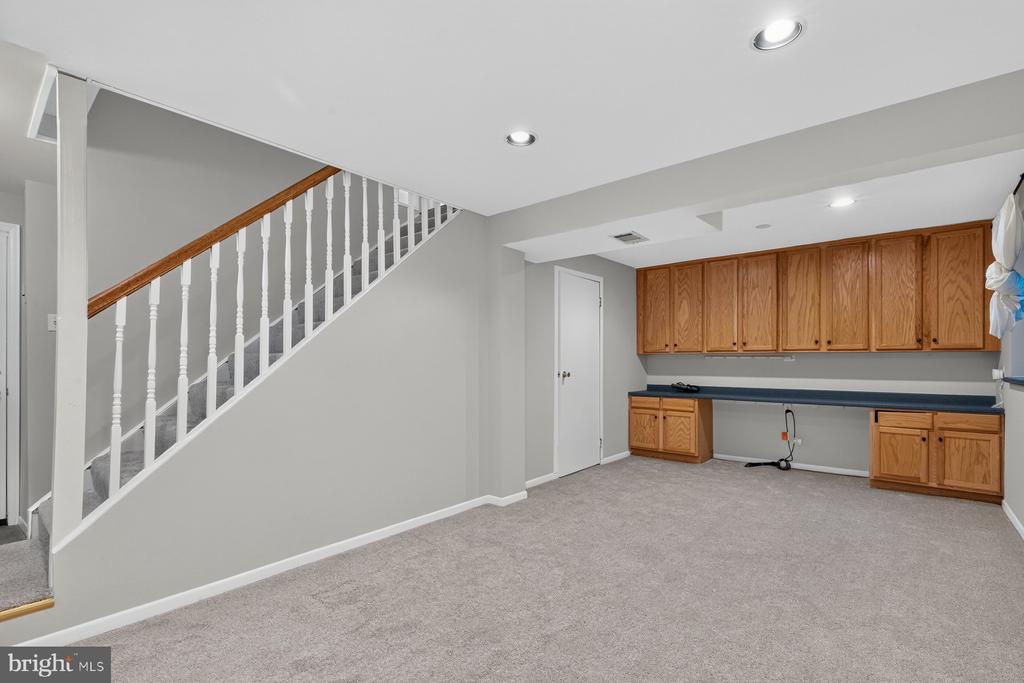 935 MARINE DRIVE