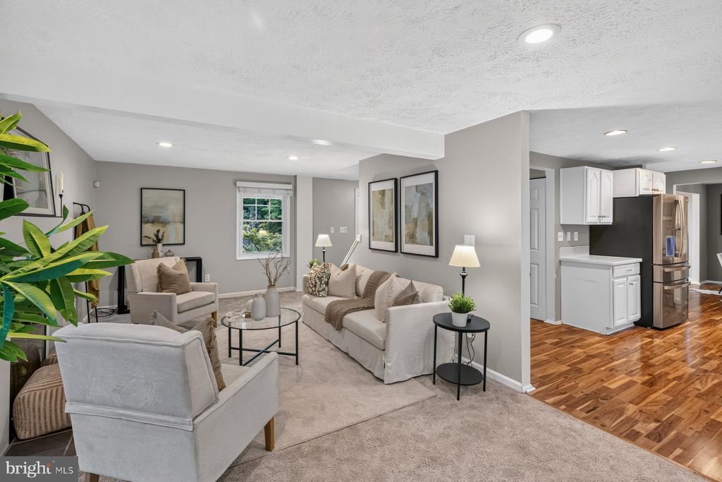 935 MARINE DRIVE