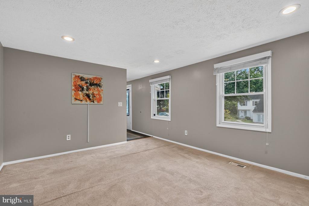 935 MARINE DRIVE